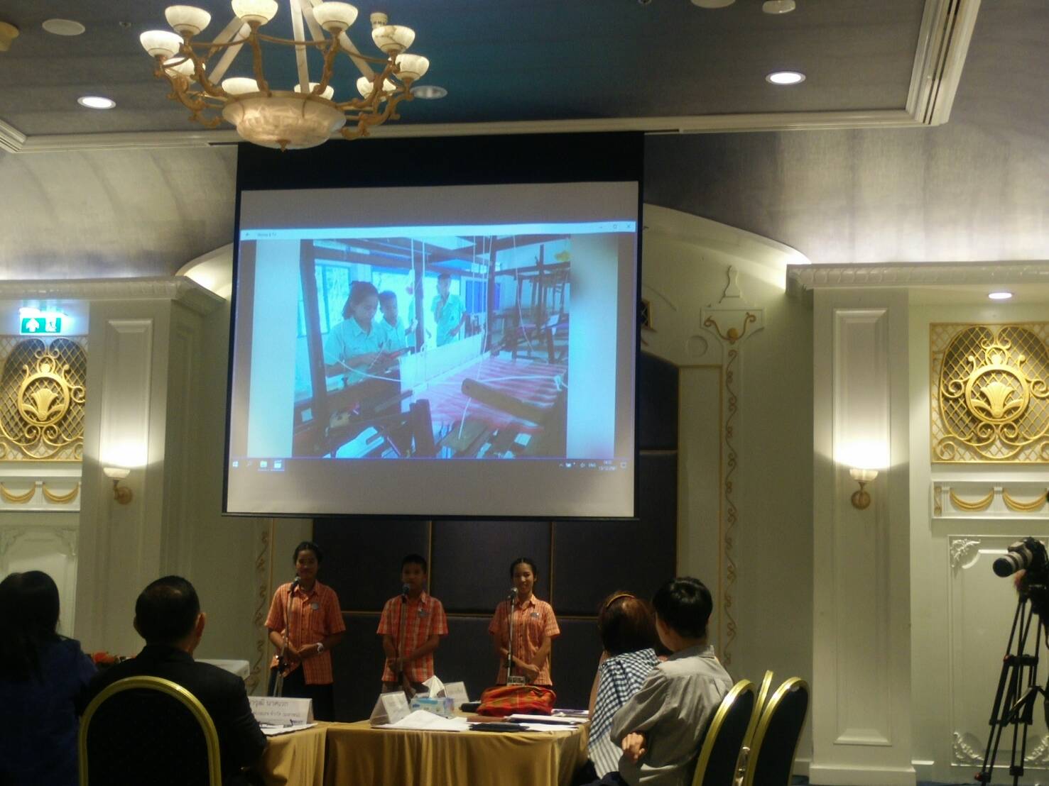 CDD@KAN>>>เมืองกาญจน์ส่งตัวแทนประกวด OTOP JUNIOR CONTEST