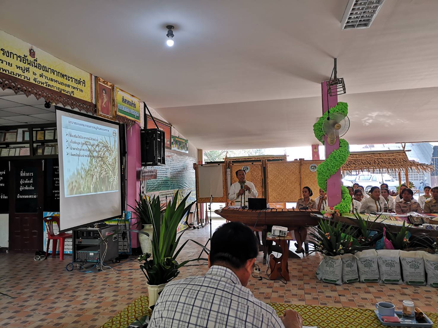 CDD@KAN>>ร่วมลงพื้นที่ตรวจประเมินผลงานและตัดสินการคัดเลือกหมู่บ้านดีเด่น (บ้านสวย เมืองสุข) ประจำปี 2562 ระดับจังหวัด