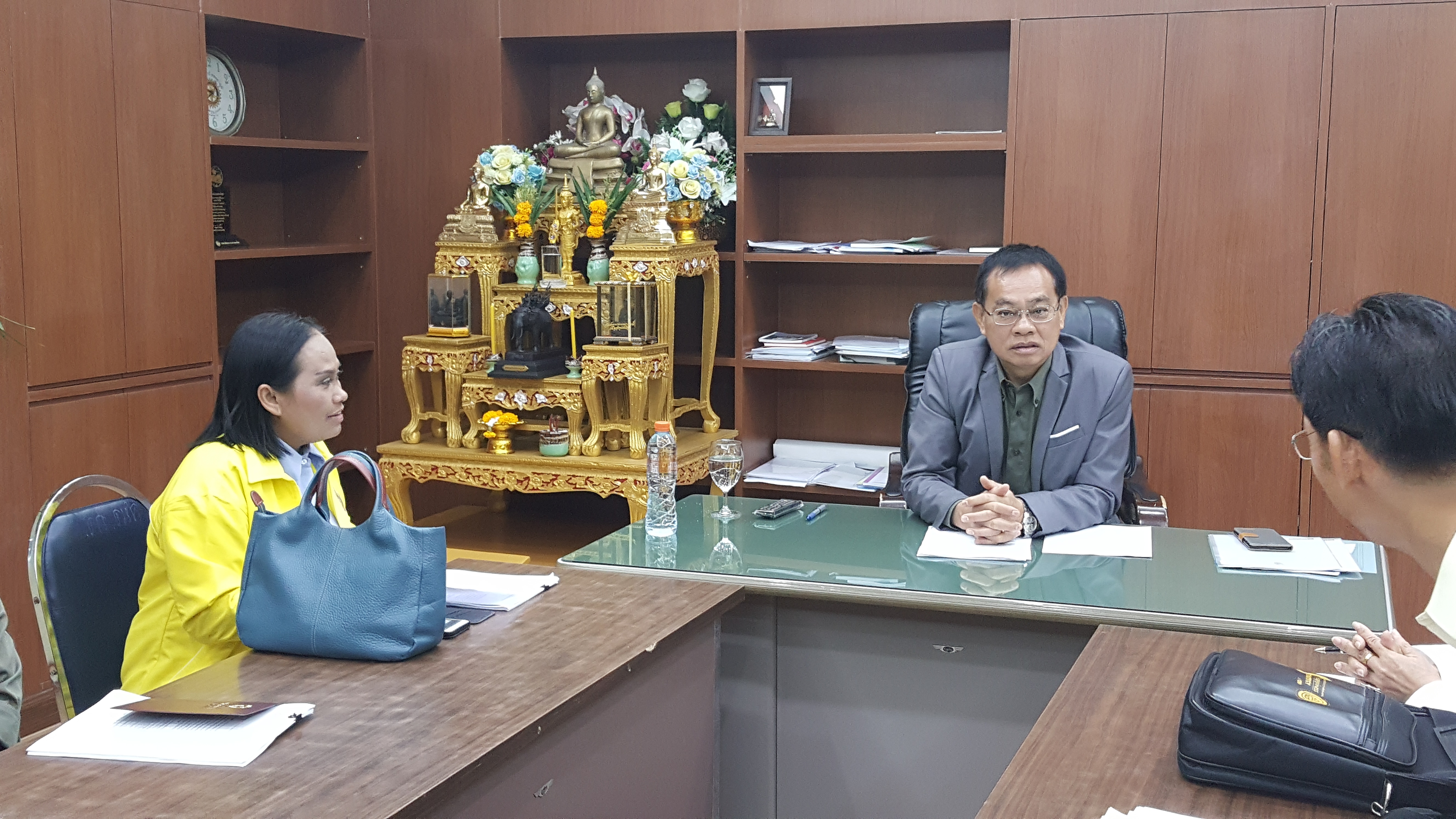 CDD@KAN>>>กรมฯ เข้าพบรอง ผวจ. กาญจน์ติดตามประชารัฐ