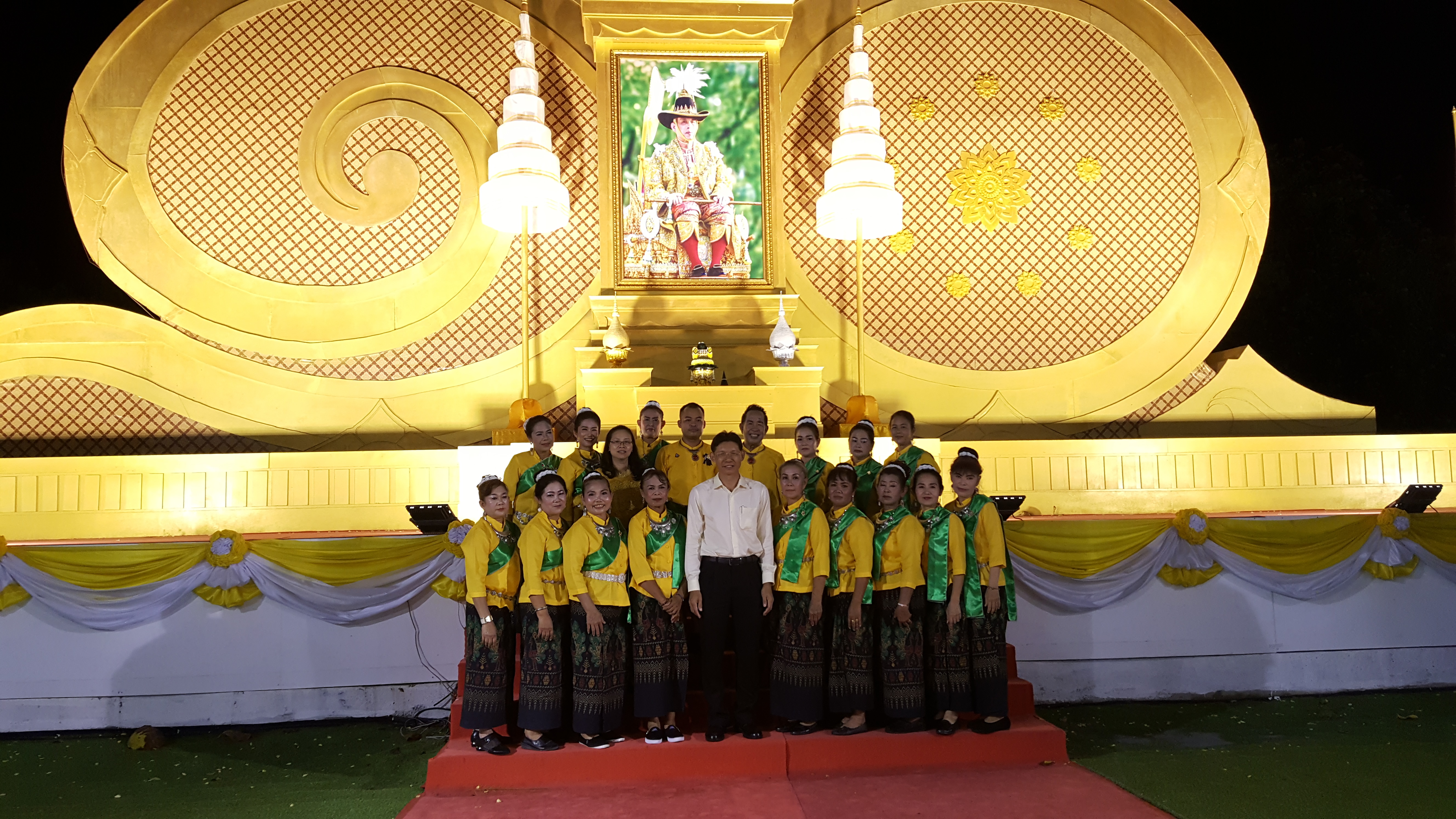 CDD@KAN>>>พัฒนาชุมชนกาญจน์ร่วมออกร้านอาหารโรงครัวพระราชทาน และจัดการแสดงมหรสพสมโภชเนื่องในโอกาสมหามงคลพระราชพิธีบรมราชาภิเษก
