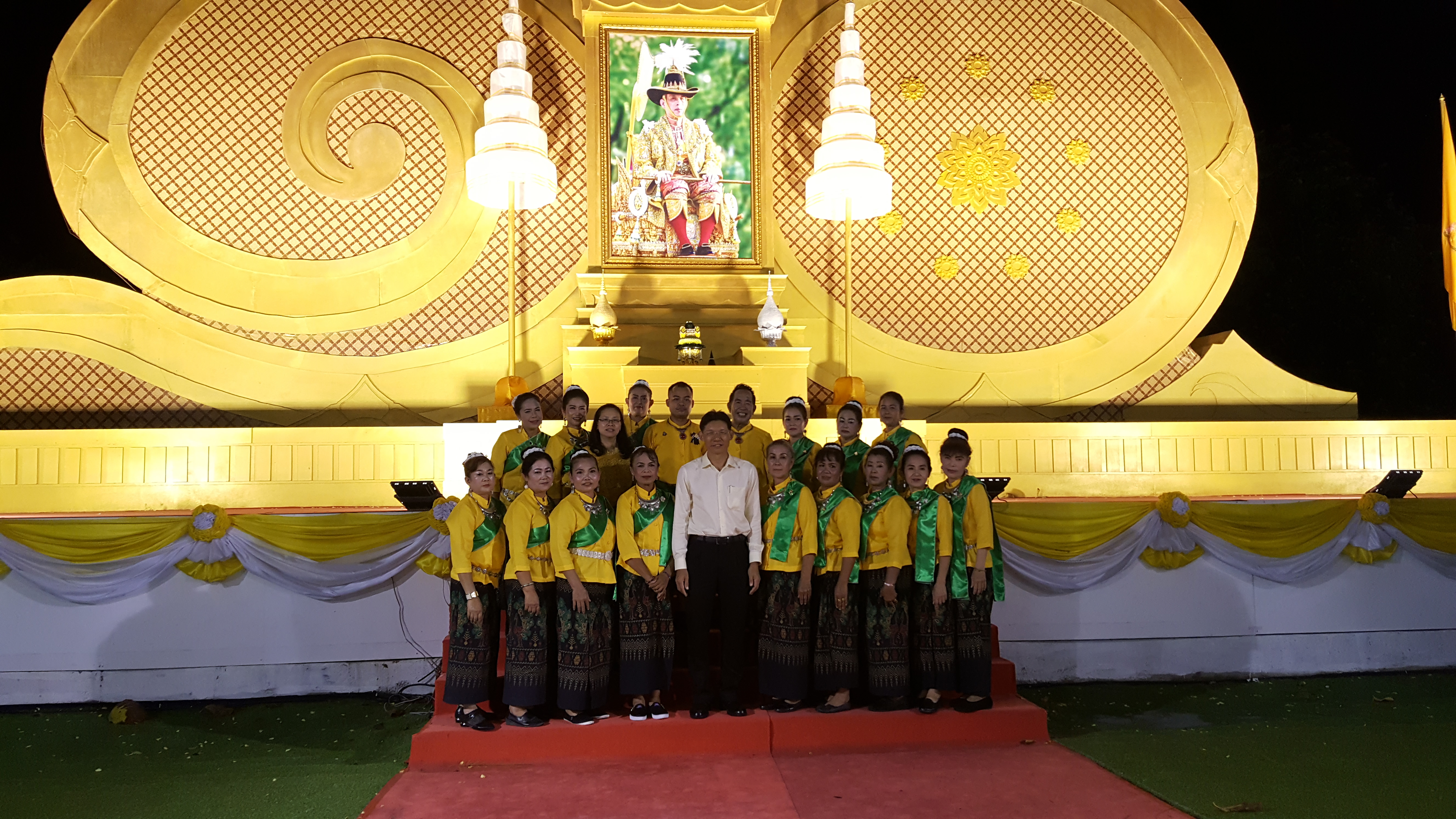 CDD@KAN>>>พัฒนาชุมชนกาญจน์ร่วมออกร้านอาหารโรงครัวพระราชทาน และจัดการแสดงมหรสพสมโภชเนื่องในโอกาสมหามงคลพระราชพิธีบรมราชาภิเษก