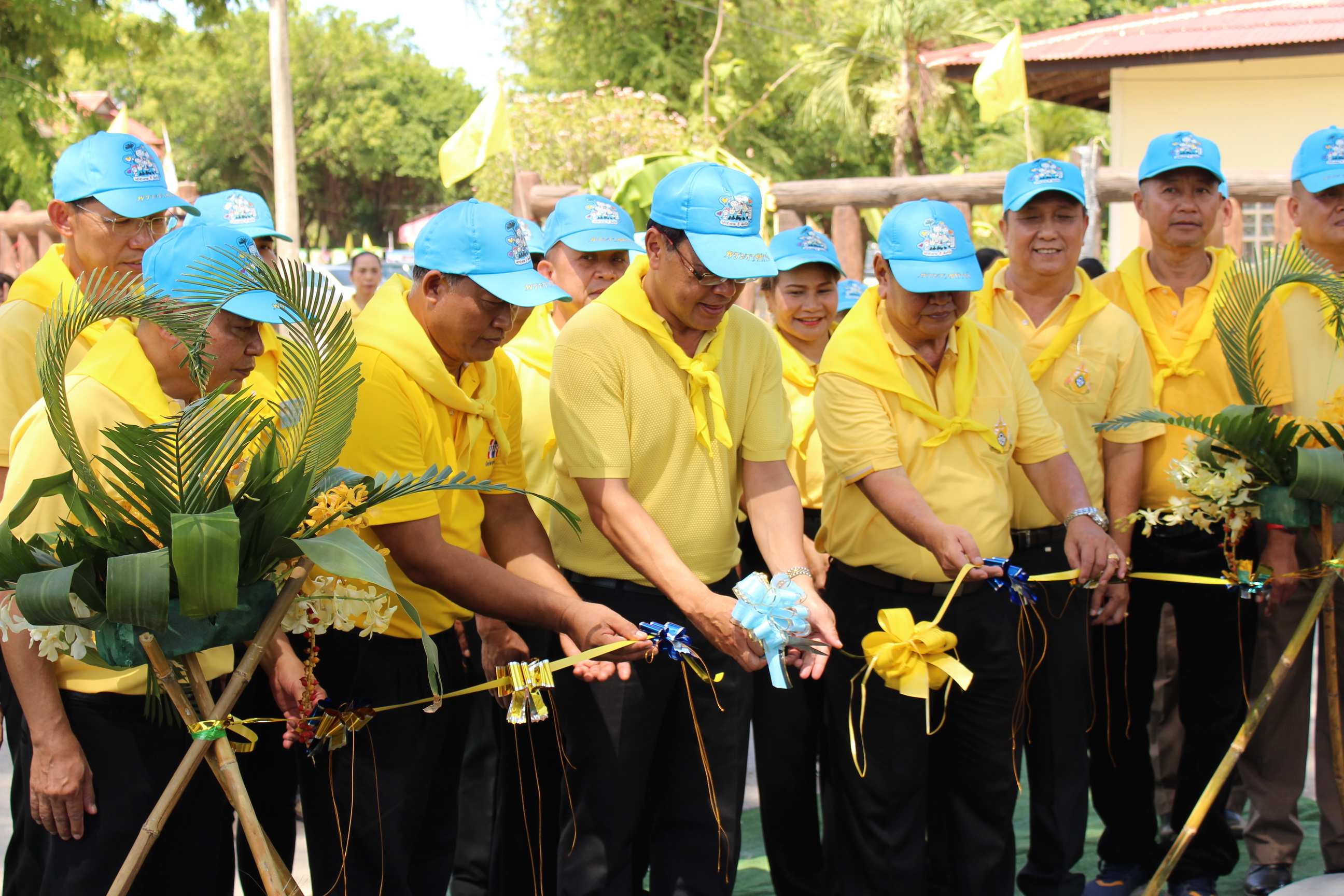 CDD@KAN>>>เมืองกาญจน์รวมใจ จัดโครงการพัฒนาหมู่บ้านเศรษฐกิจพอเพียง มั่นคง มั่งคั่ง ยั่งยืน เฉลิมพระเกียรติเนื่องในโอกาสมหามงคลพระราชพิธีบรมราชาภิเษก