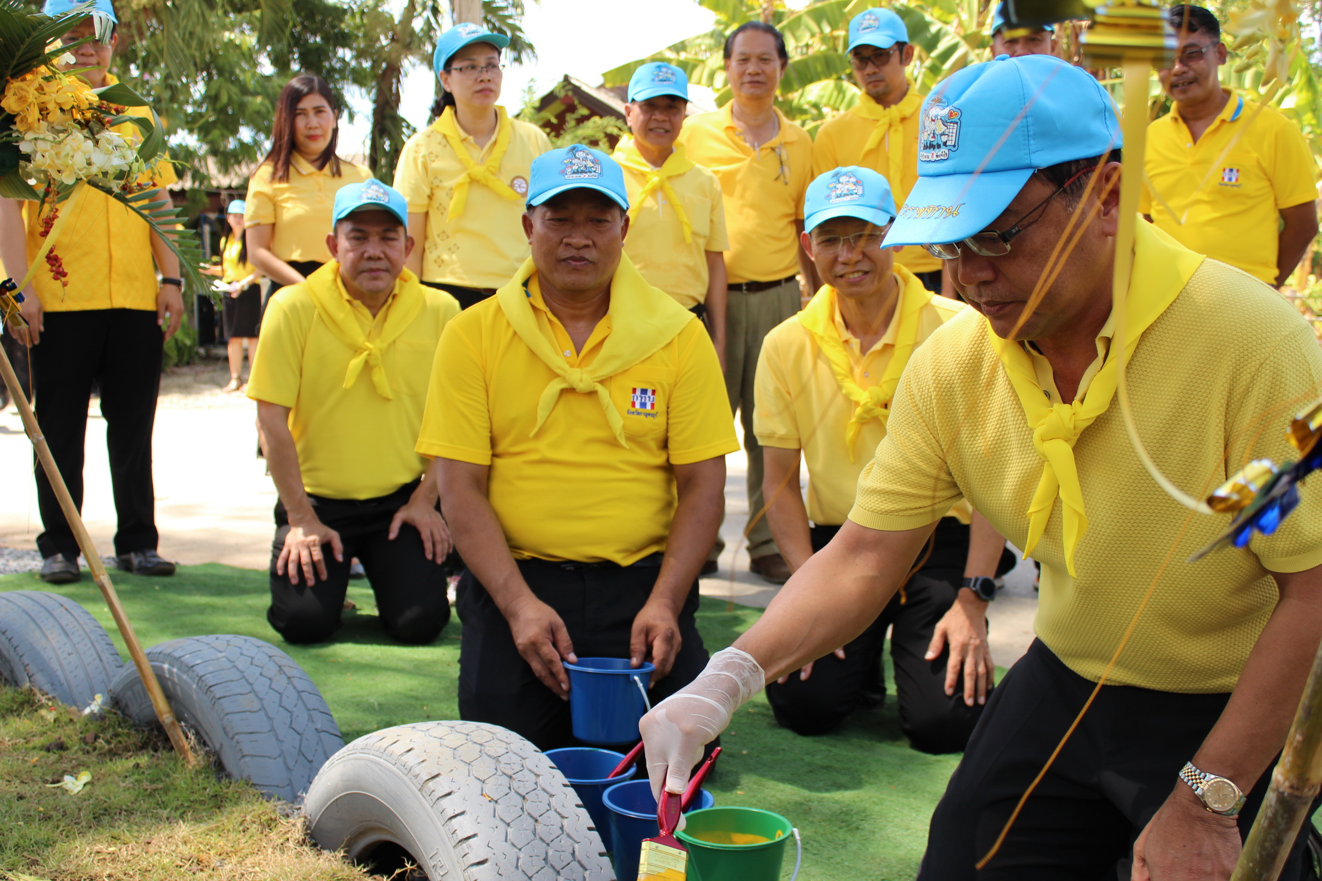 CDD@KAN>>>เมืองกาญจน์รวมใจ จัดโครงการพัฒนาหมู่บ้านเศรษฐกิจพอเพียง มั่นคง มั่งคั่ง ยั่งยืน เฉลิมพระเกียรติเนื่องในโอกาสมหามงคลพระราชพิธีบรมราชาภิเษก