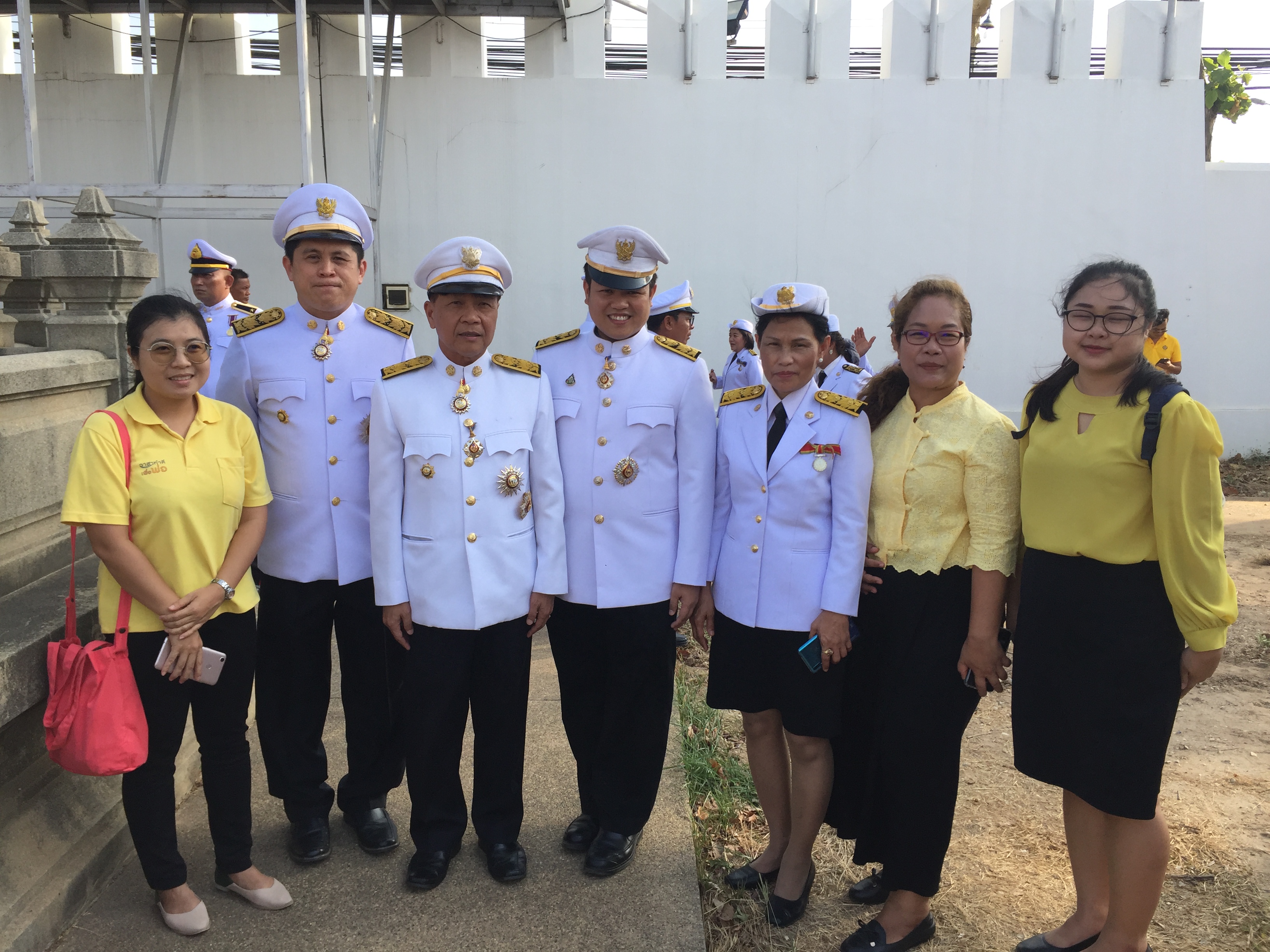 CDD@KAN>>>พช.กาญจน์ร่วมพิธีเปิดกรวยถวายราชสักการะหน้าพระบรมฉายาลักษณ์พระบาทสมเด็จพระเจ้าอยู่หัวในพิธีถวายพระพรชัยมงคล