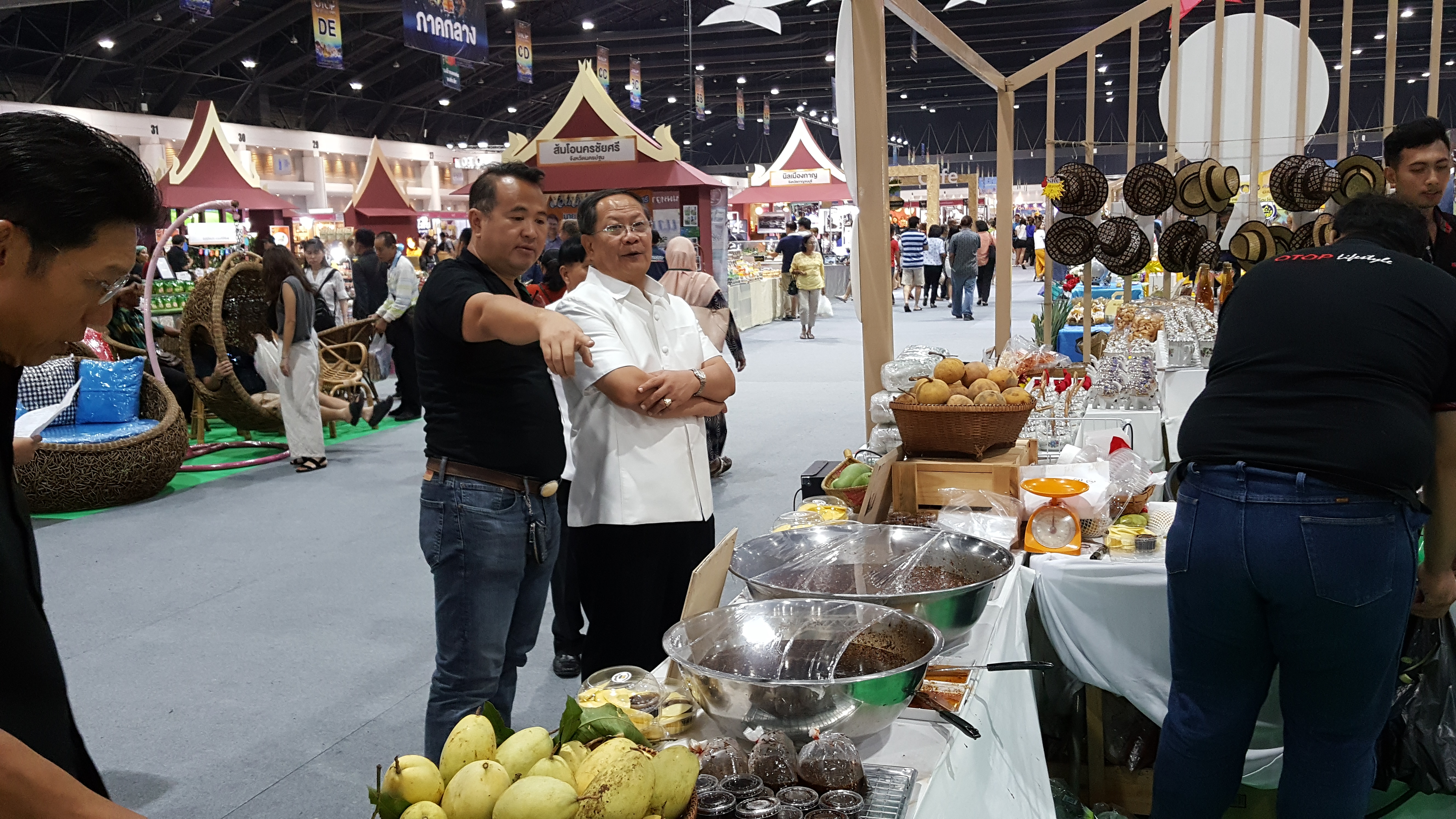 CDD@KAN>>>เมืองกาญจน์นำทัพสินค้า OTOP บุกงาน OTOP Midyear 2019