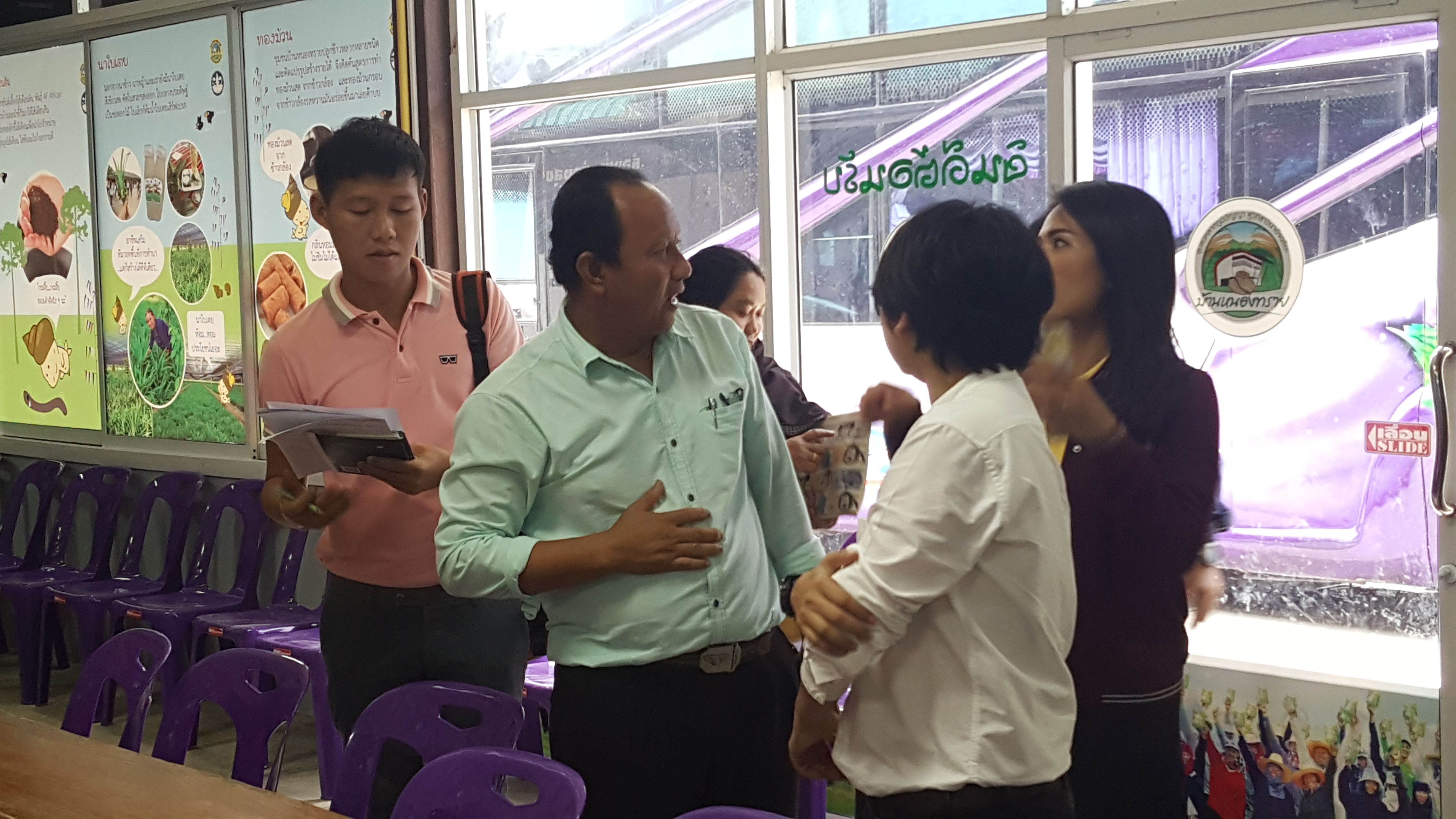 CDD@KAN>>>สำนักงานเสริมสร้างความเข้มแข็งชุมชน กรมการพัฒนาชุมชน ลงพื้นที่ติดตามโรงเรียนเศรษฐกิจพอเพียงบ้านหนองทราย