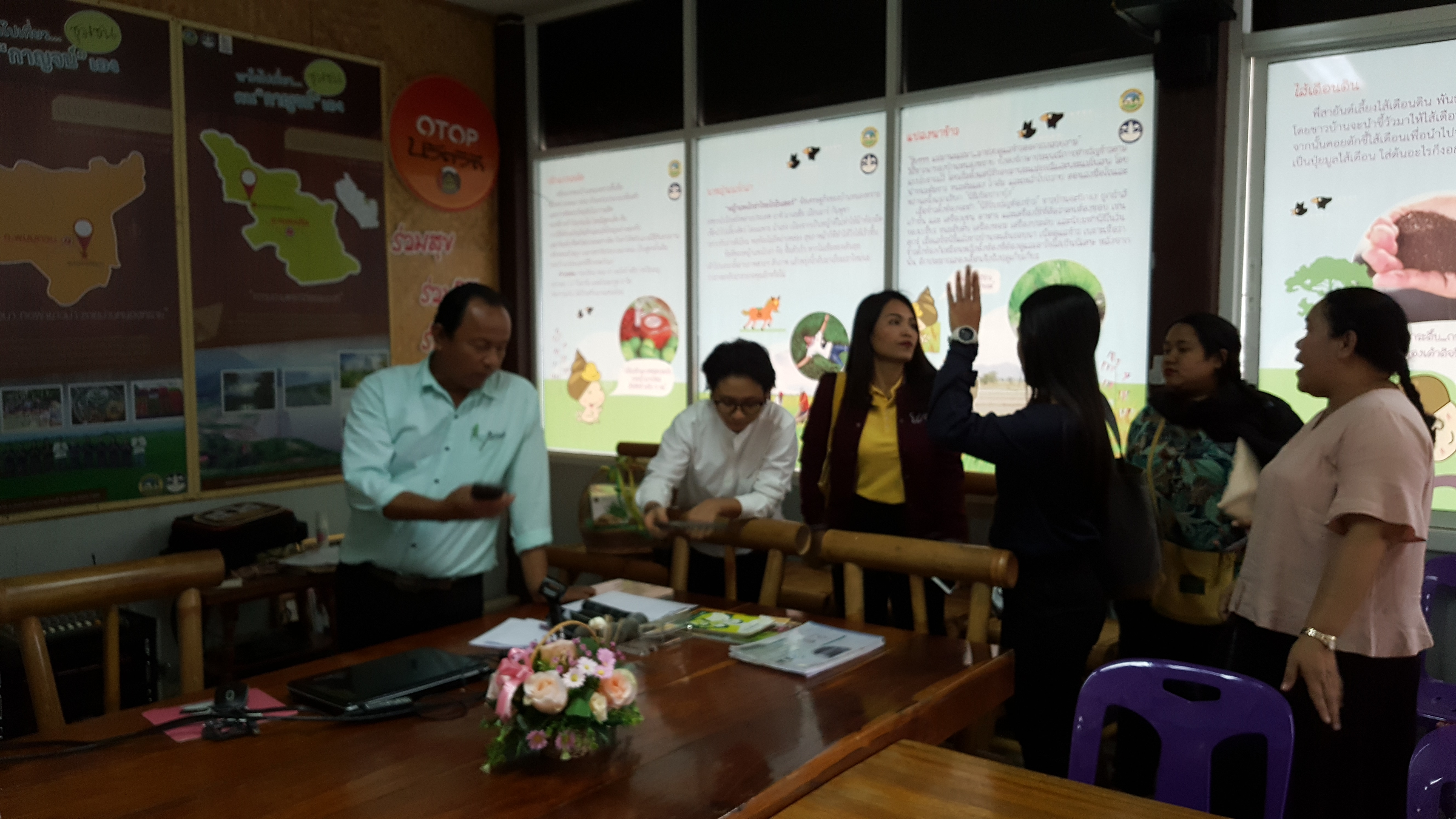 CDD@KAN>>>สำนักงานเสริมสร้างความเข้มแข็งชุมชน กรมการพัฒนาชุมชน ลงพื้นที่ติดตามโรงเรียนเศรษฐกิจพอเพียงบ้านหนองทราย
