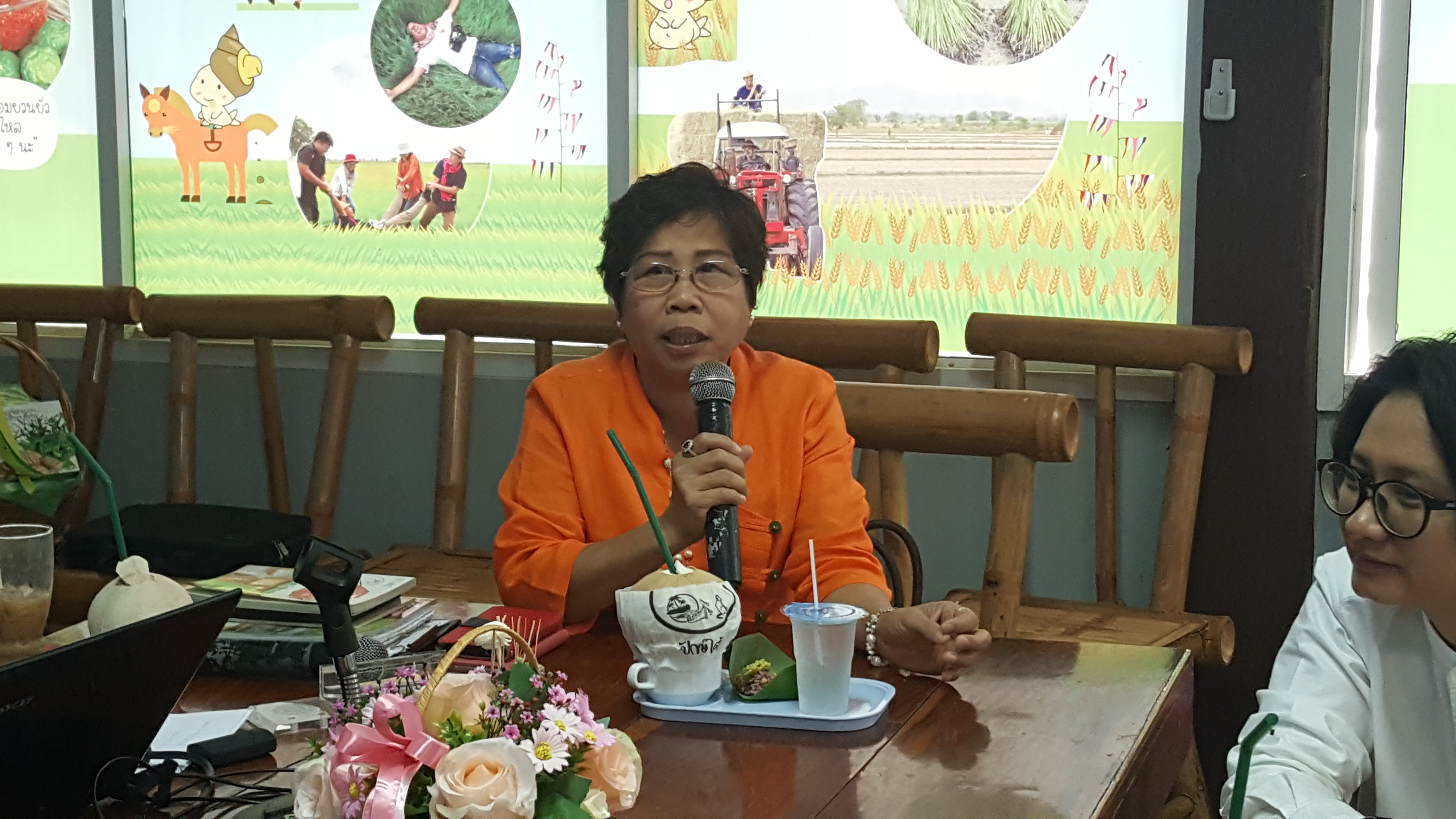 CDD@KAN>>>สำนักงานเสริมสร้างความเข้มแข็งชุมชน กรมการพัฒนาชุมชน ลงพื้นที่ติดตามโรงเรียนเศรษฐกิจพอเพียงบ้านหนองทราย