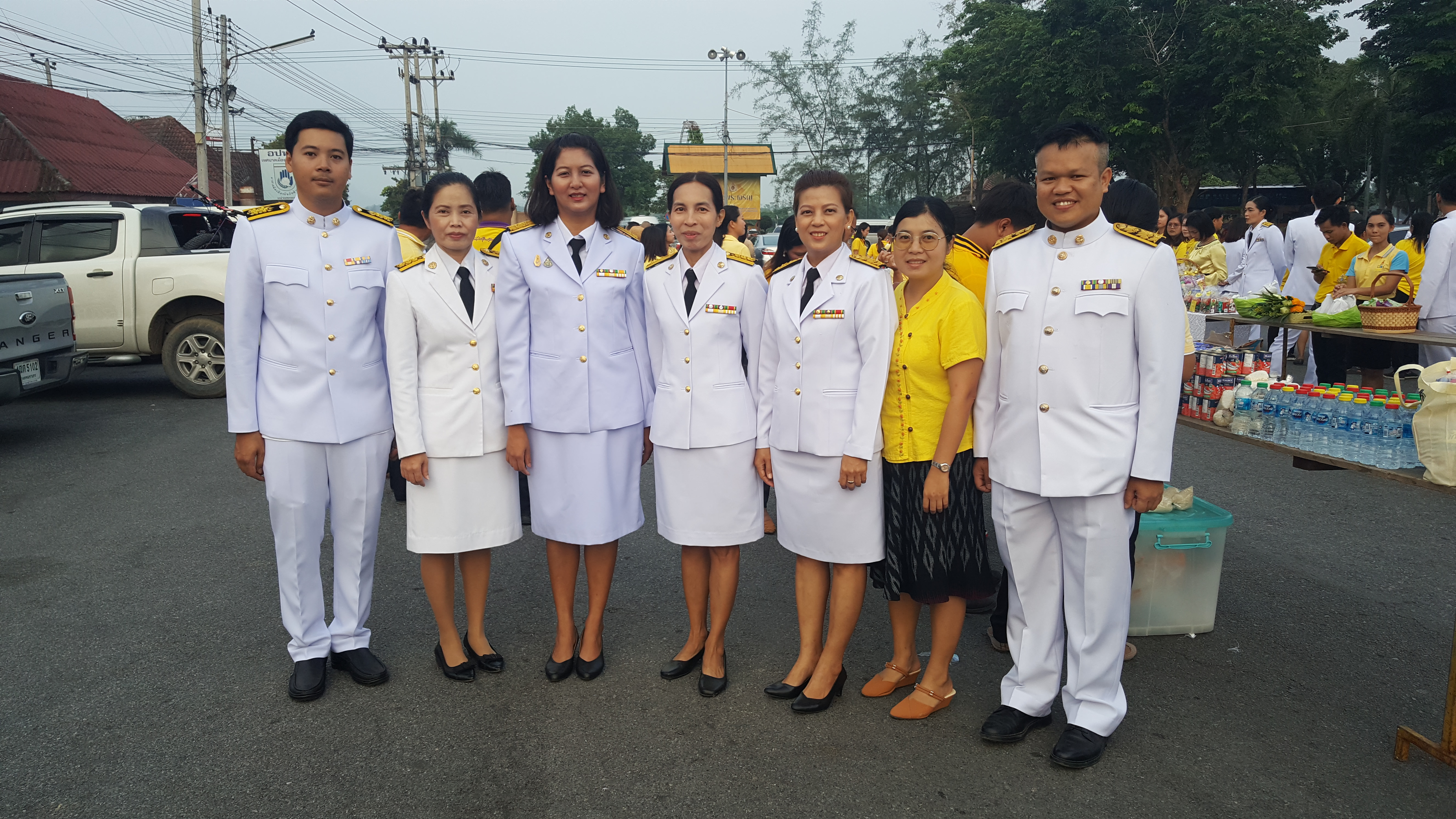 CDD@KAN>>>คณะข้าราชการ สพจ.กาญจนบุรี ร่วมพิธ่ีน้อมรำลึก เนื่องในวันคล้ายวันสวรรคตพระบาทสมเด็จพระบรมชนกาธิเบศร มหาภูมิพลอดุลยเดชมหาราช บรมนาถบพิตร