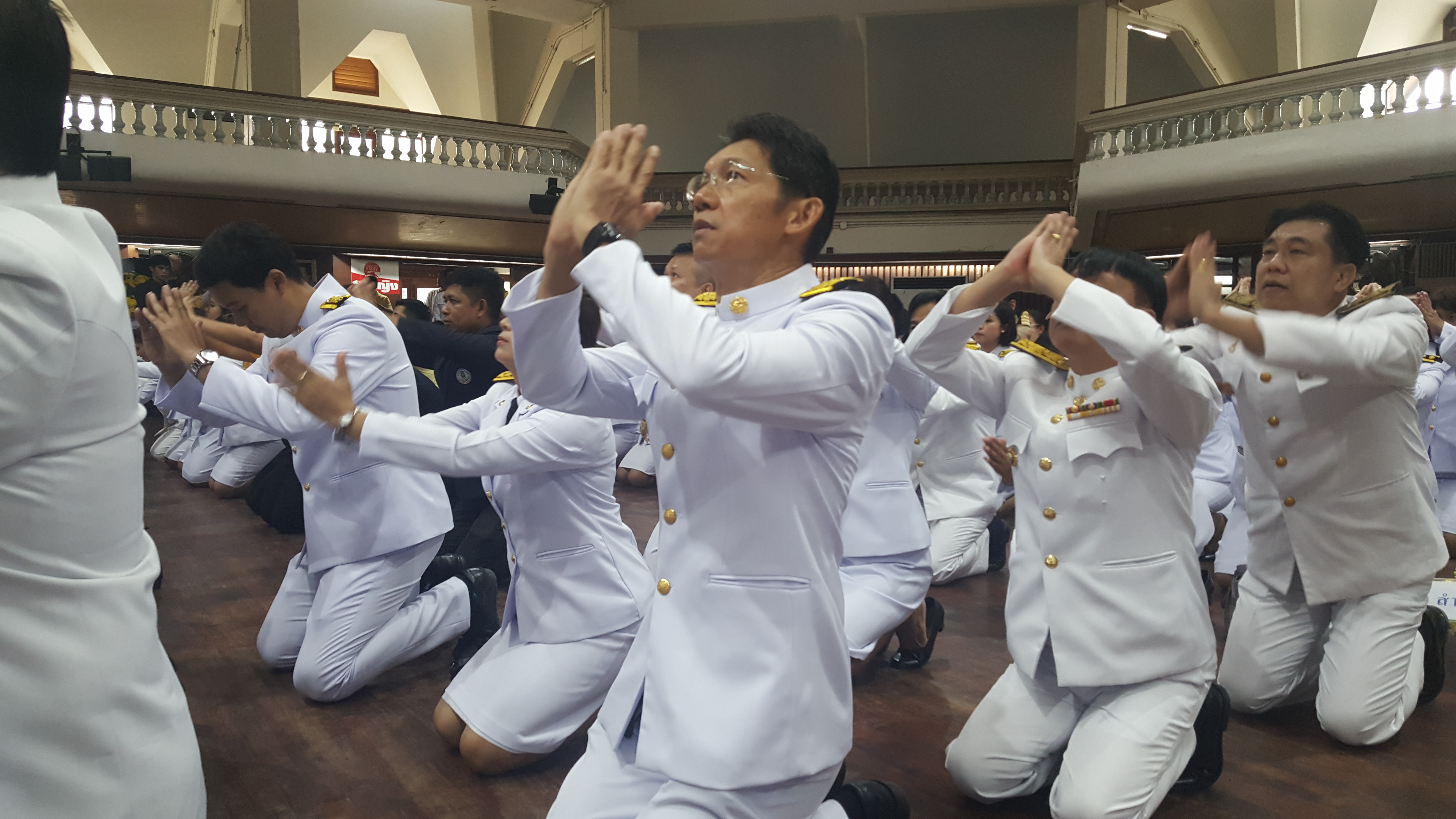CDD@KAN>>>คณะข้าราชการ สพจ.กาญจนบุรี ร่วมพิธ่ีน้อมรำลึก เนื่องในวันคล้ายวันสวรรคตพระบาทสมเด็จพระบรมชนกาธิเบศร มหาภูมิพลอดุลยเดชมหาราช บรมนาถบพิตร