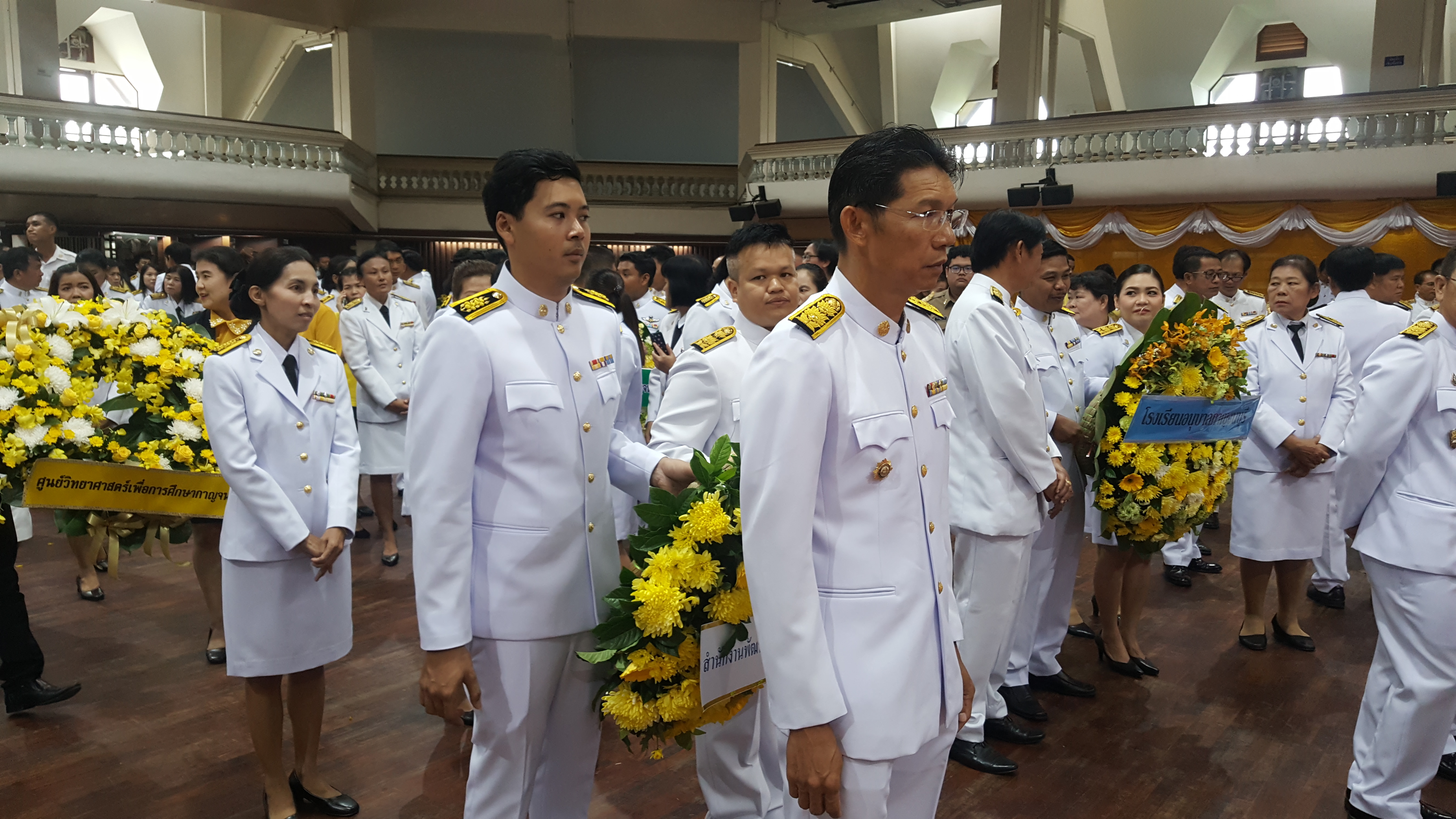 CDD@KAN>>>คณะข้าราชการ สพจ.กาญจนบุรี ร่วมพิธ่ีน้อมรำลึก เนื่องในวันคล้ายวันสวรรคตพระบาทสมเด็จพระบรมชนกาธิเบศร มหาภูมิพลอดุลยเดชมหาราช บรมนาถบพิตร