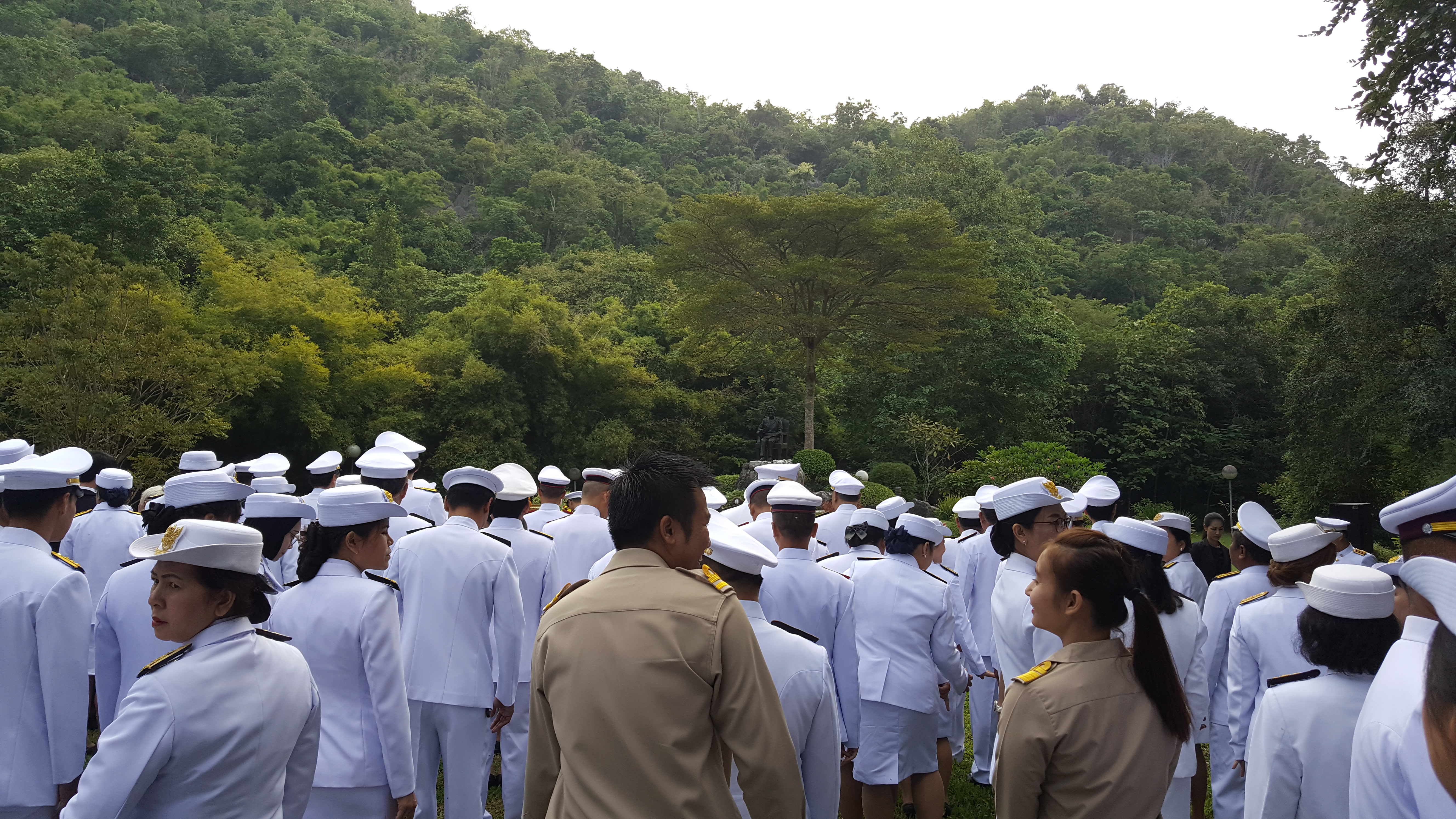 CDD@KAN>>>พัฒนาชุมชนกาญจนบุรี ร่วมพิธีถวายราชสักการะเนื่องในวันคล้ายวันพระราชสมภพของสมเด็จพระศรีนครินทราบรมราชชนนี