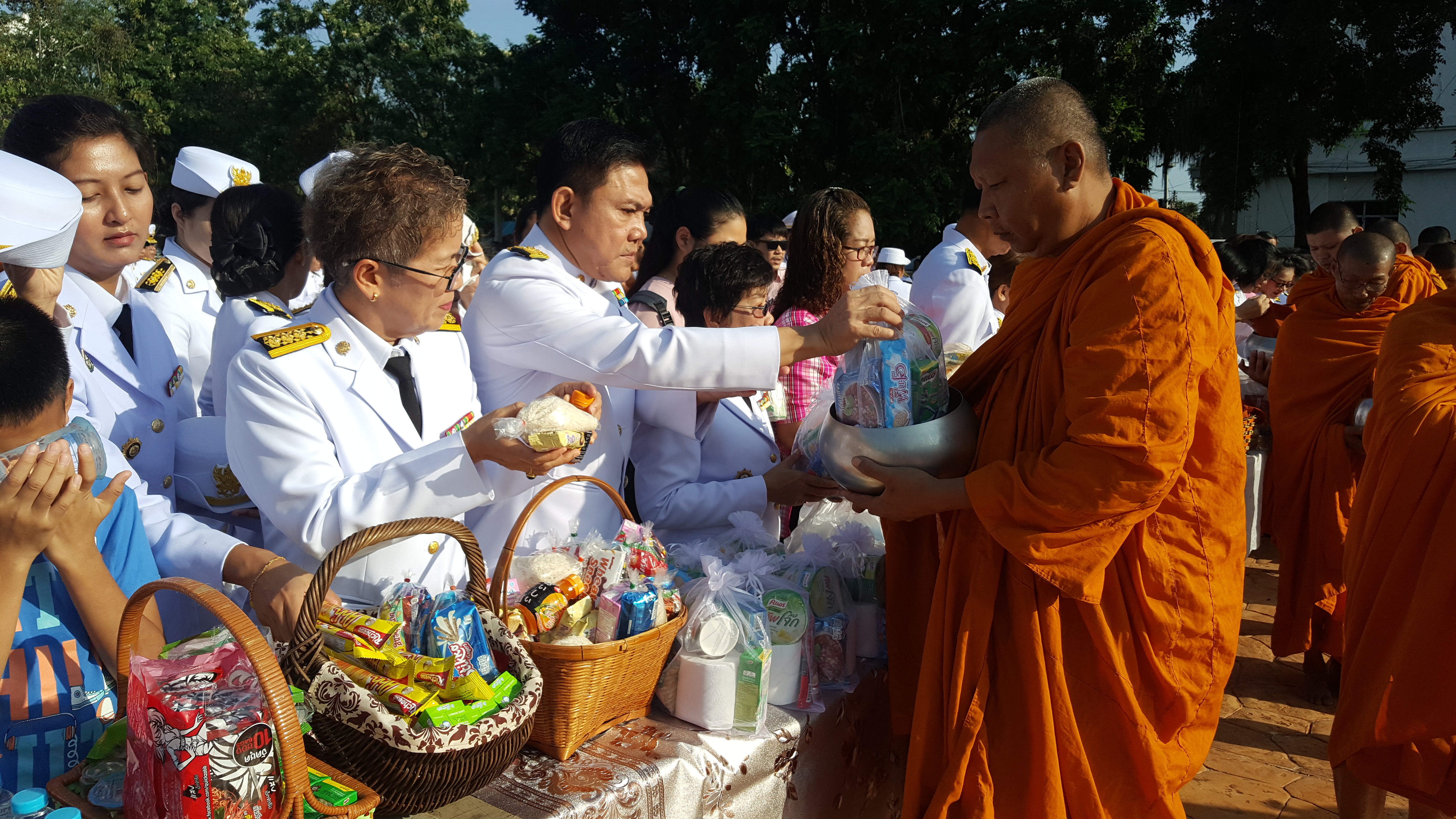 CDD@KAN>>>พัฒนาชุมชนกาญจน์ ร่วมพิธีเนื่องในวันปิยมหาราช