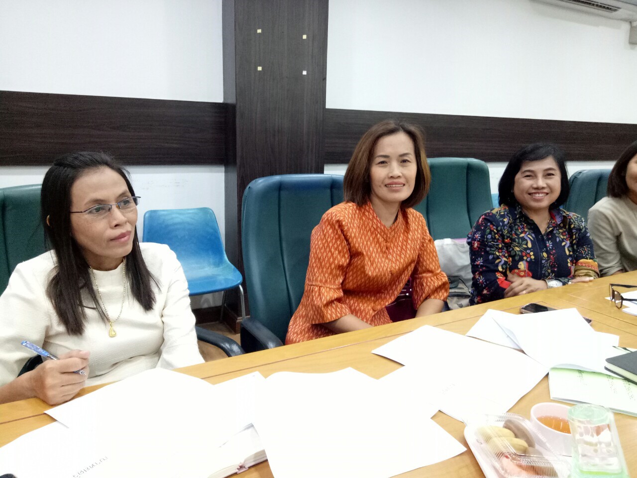 CDD@KAN>>>พัฒนาชุมชนกาญจน์ร่วมกับกองทุนพัฒนาบทบาทสตรี จัดการประชุมคณะทำงานฯ เตรียมงานปี 63