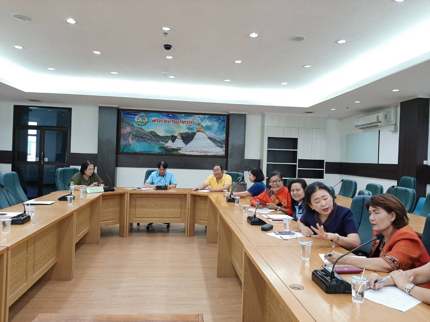 CDD@KAN>>>พัฒนาชุมชนกาญจนบุรีร่วมกับเครือข่าย OTOP ประชุมคณะกรรมการเครือข่าย OTOP จังหวัดกาญจนบุรี