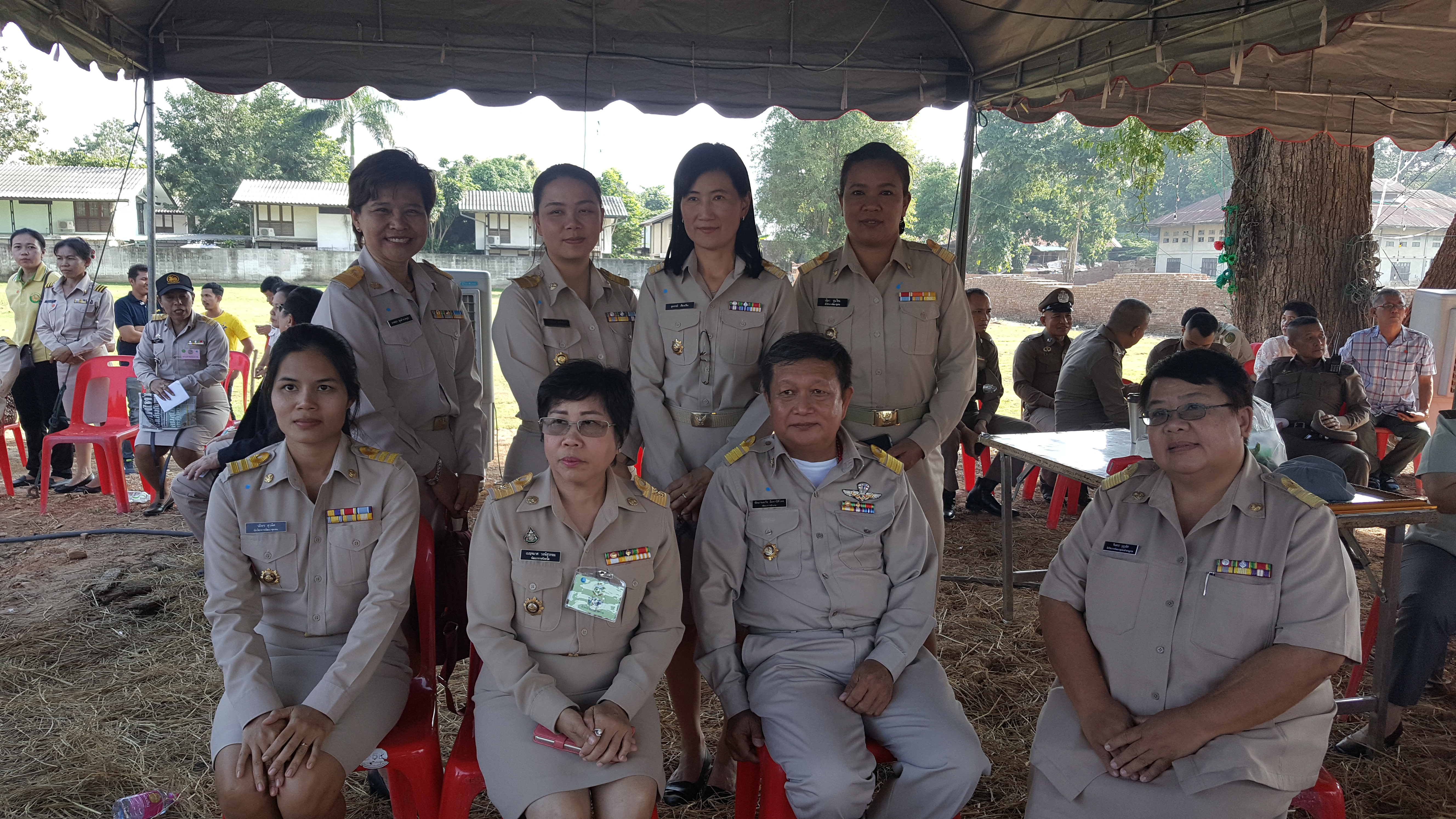 CDD@KAN>>>พัฒนาการจังหวัดกาญจนบุรี ร่วมต้อนรับนายกรัฐมนตรี และอธิบดีกรมการพัฒนาชุมชน