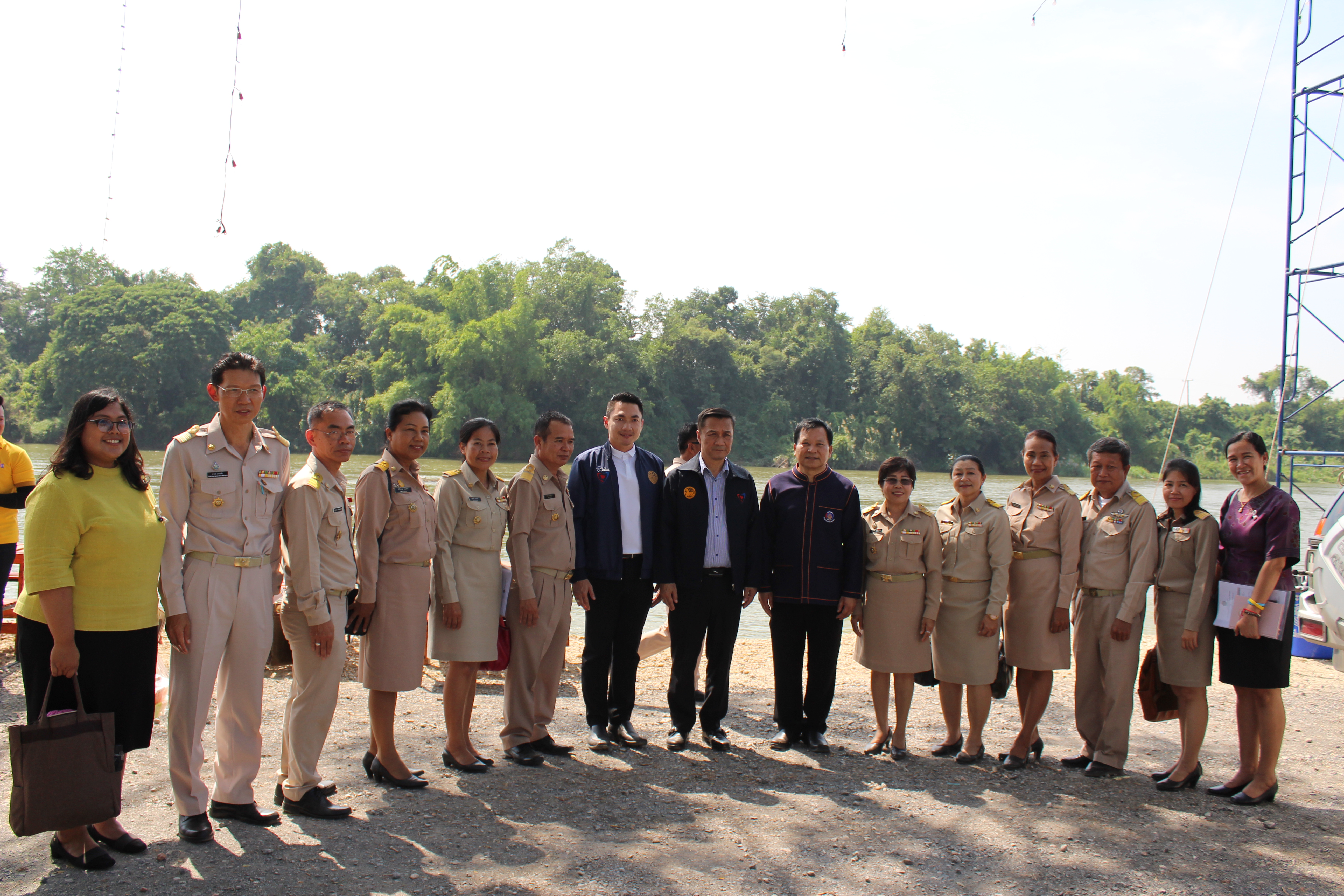 CDD@KAN>>>พัฒนาชุมชนกาญจนบุรีร่วมต้อนรับนายทรงศักดิ์ ทองศรี รัฐมนตรีช่วยว่าการกระทรวงมหาดไทย