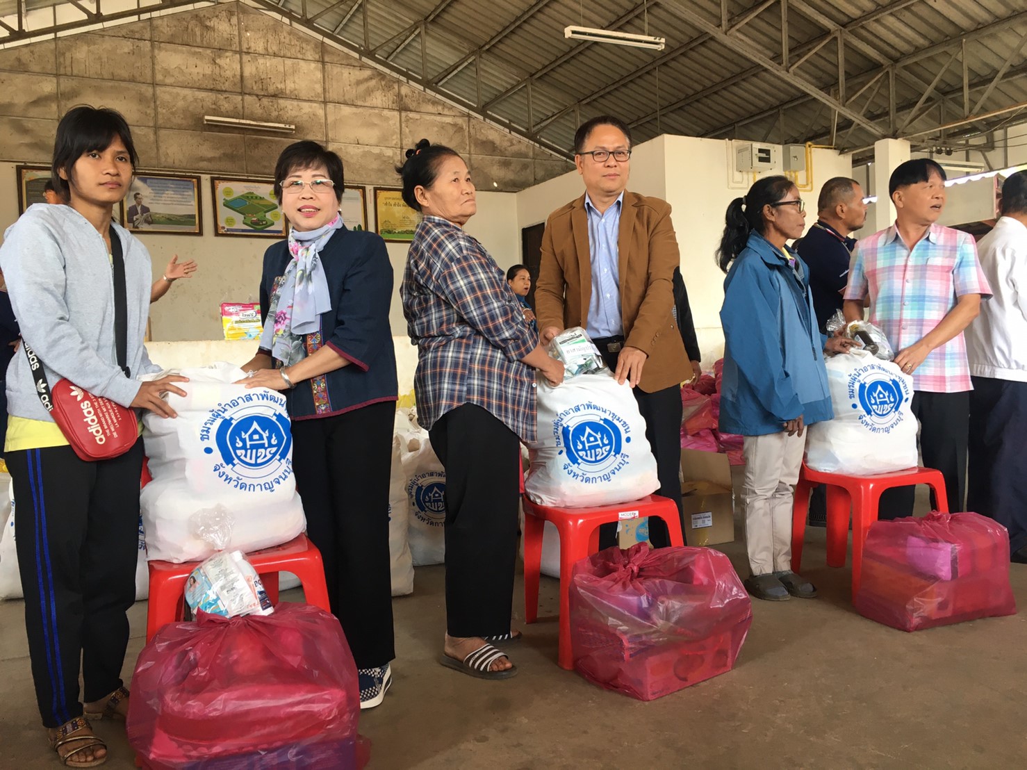CDD@KAN>>>พัฒนาชุมชนกาญจน์ร่วมกับชมรมผู้นำอาสาพัฒนาชุมชนจัดกิจกรรมครบรอบ 51 ปี