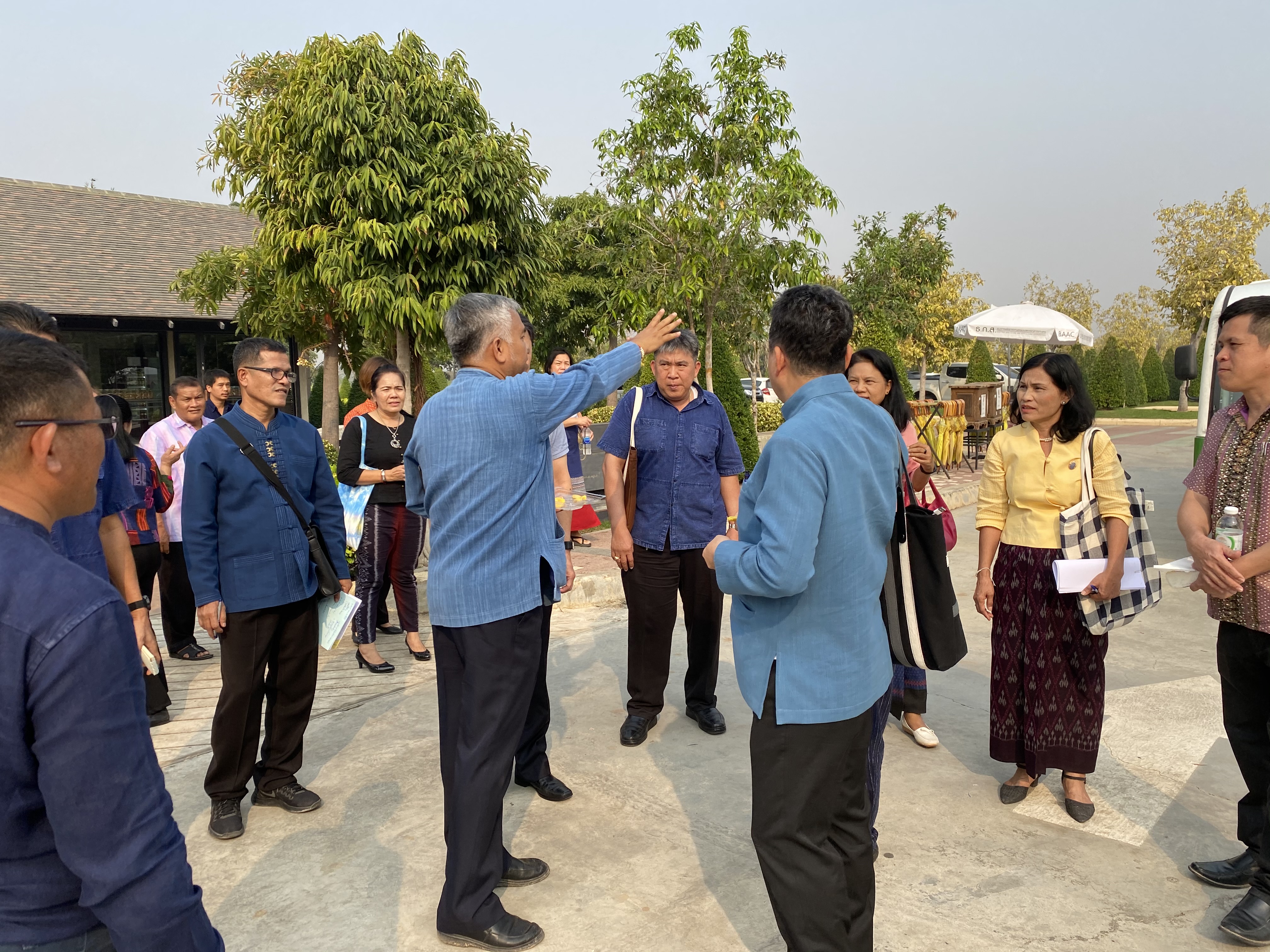 CDD@KAN>>> พช.กาญจน์เตรียมพัฒนาบริเวณพระพุทธเมตตาประชาไทยไตรโลกนาถคันธารราฐอนุสรณ์รับการท่องเที่ยวแบบใหม่