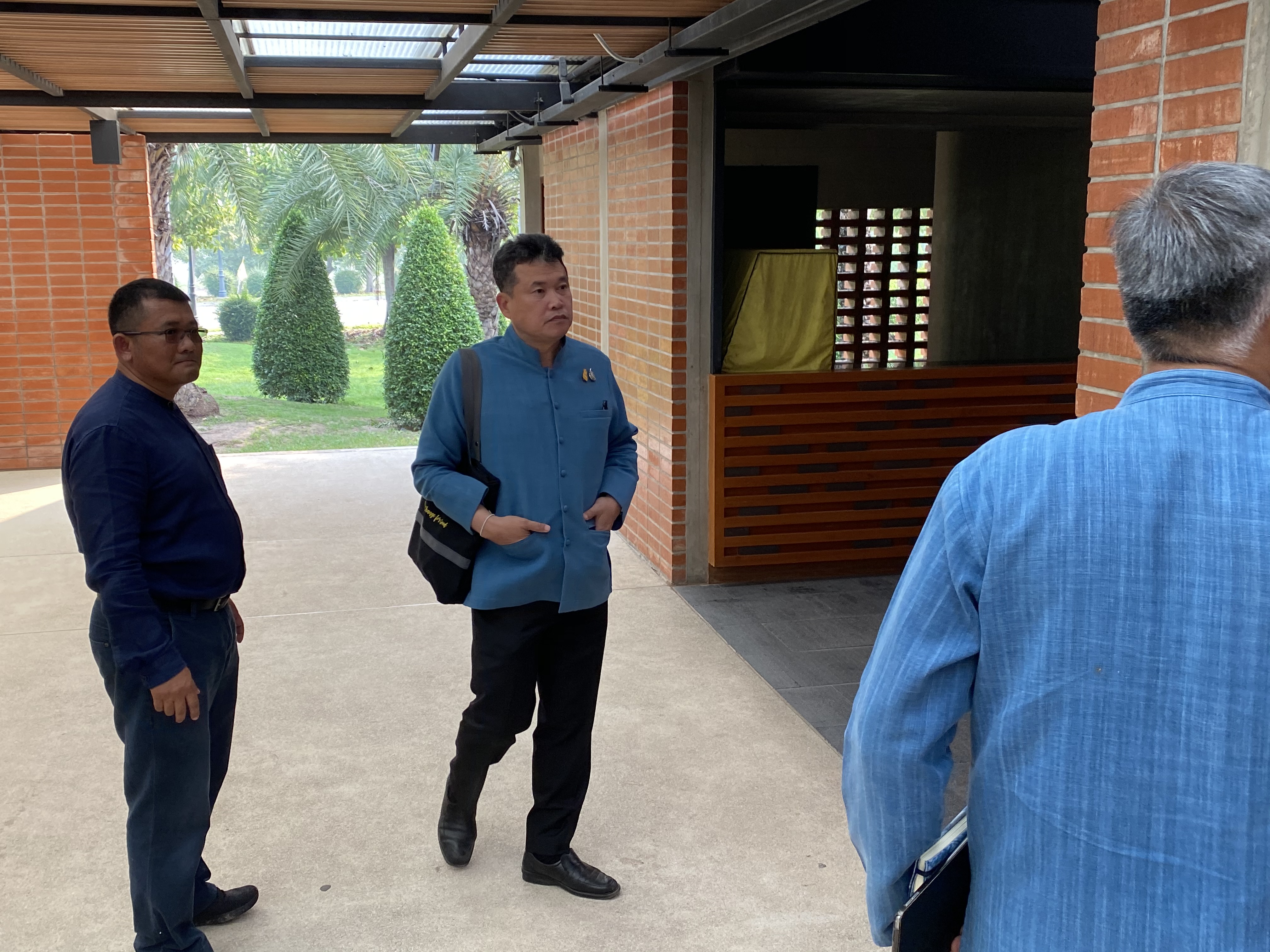CDD@KAN>>> พช.กาญจน์เตรียมพัฒนาบริเวณพระพุทธเมตตาประชาไทยไตรโลกนาถคันธารราฐอนุสรณ์รับการท่องเที่ยวแบบใหม่