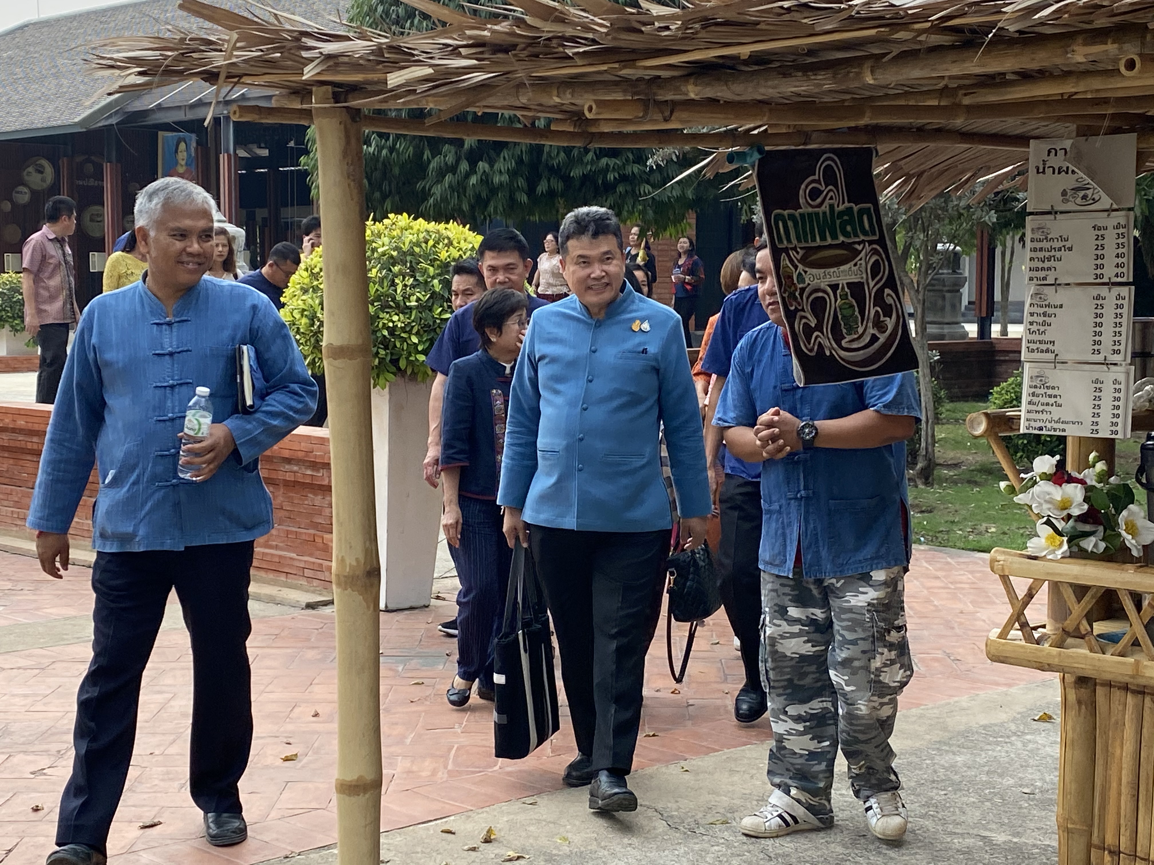 CDD@KAN>>> พช.กาญจน์เตรียมพัฒนาบริเวณพระพุทธเมตตาประชาไทยไตรโลกนาถคันธารราฐอนุสรณ์รับการท่องเที่ยวแบบใหม่