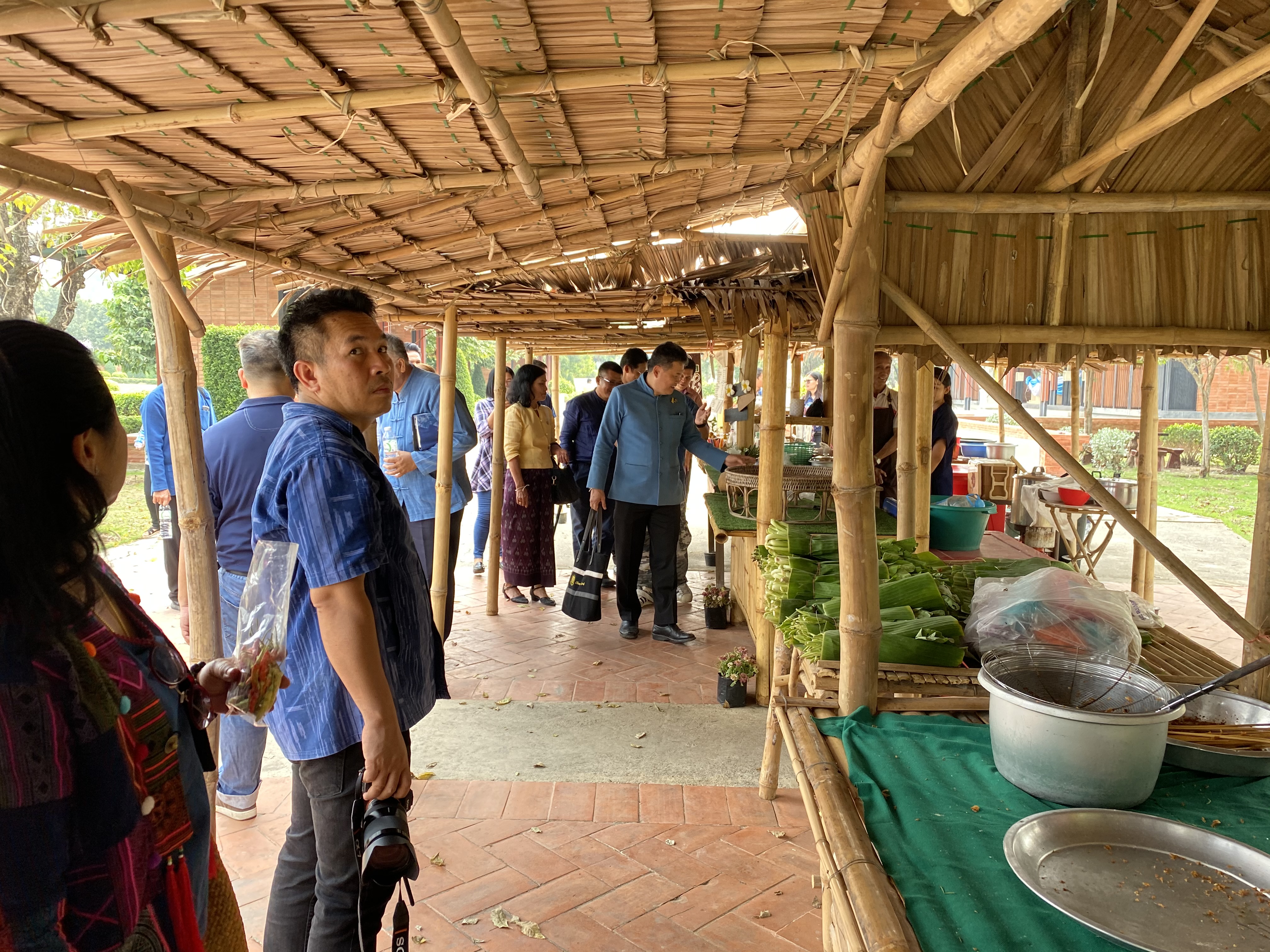 CDD@KAN>>> พช.กาญจน์เตรียมพัฒนาบริเวณพระพุทธเมตตาประชาไทยไตรโลกนาถคันธารราฐอนุสรณ์รับการท่องเที่ยวแบบใหม่