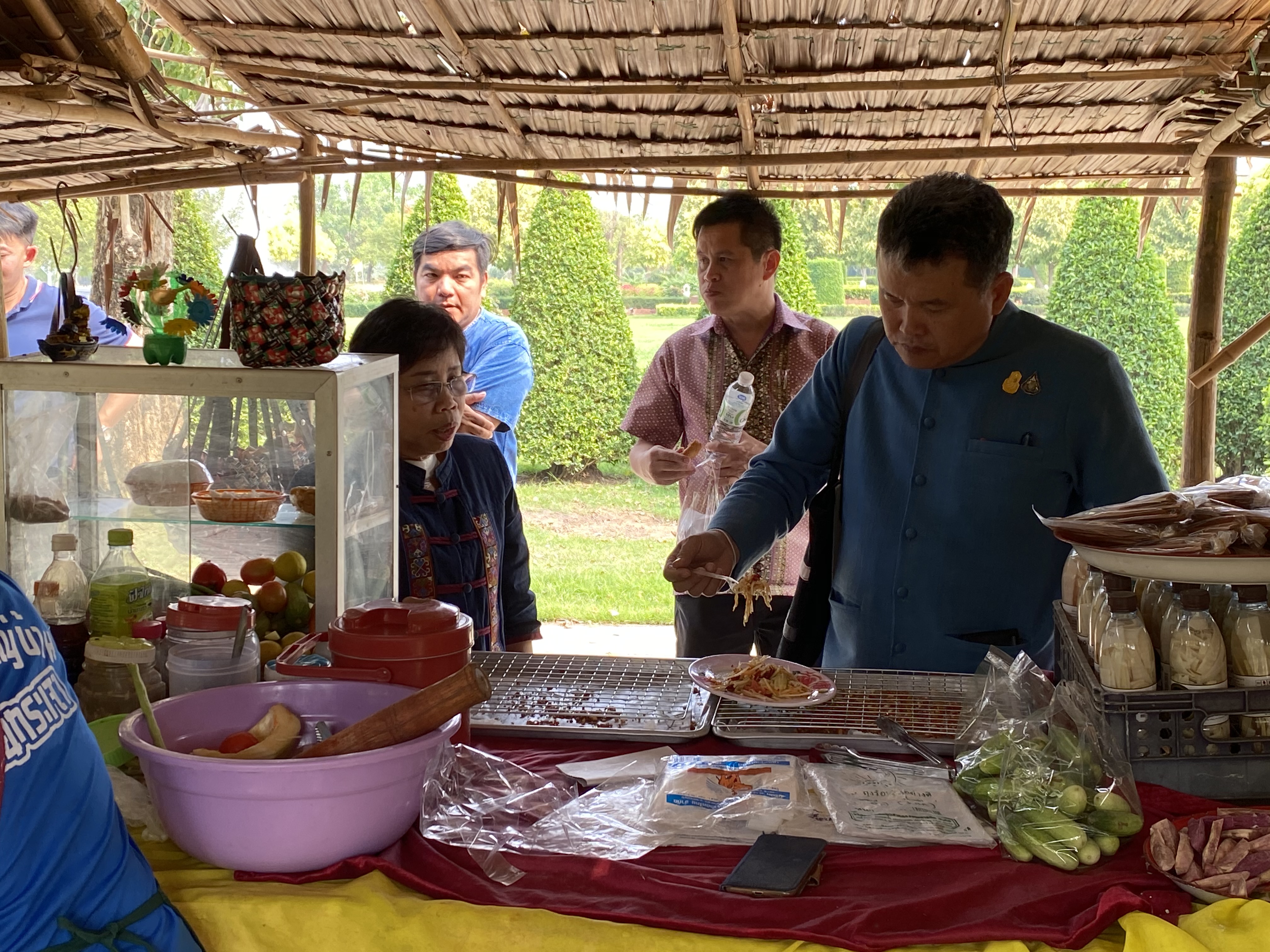 CDD@KAN>>> พช.กาญจน์เตรียมพัฒนาบริเวณพระพุทธเมตตาประชาไทยไตรโลกนาถคันธารราฐอนุสรณ์รับการท่องเที่ยวแบบใหม่