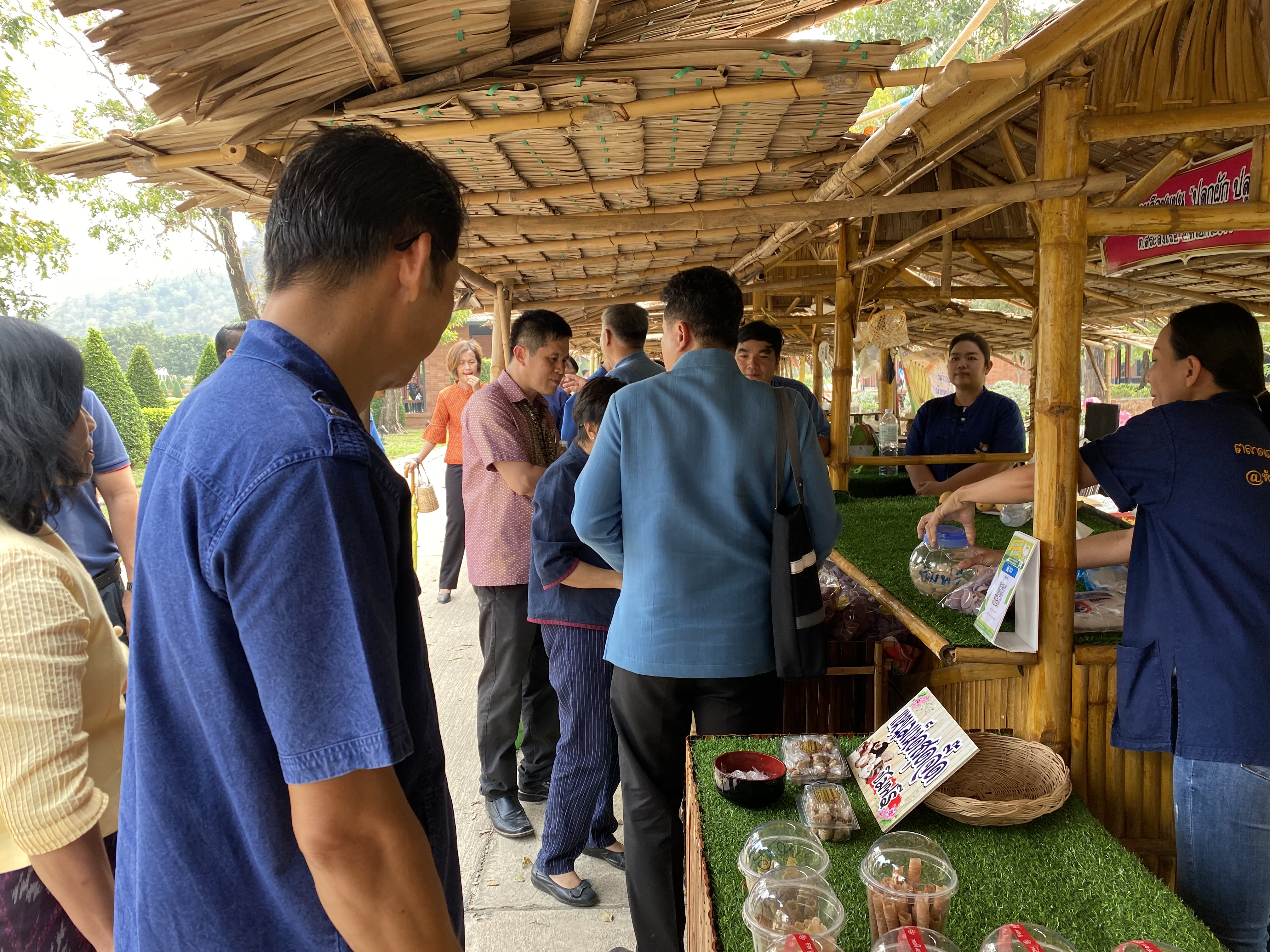 CDD@KAN>>> พช.กาญจน์เตรียมพัฒนาบริเวณพระพุทธเมตตาประชาไทยไตรโลกนาถคันธารราฐอนุสรณ์รับการท่องเที่ยวแบบใหม่