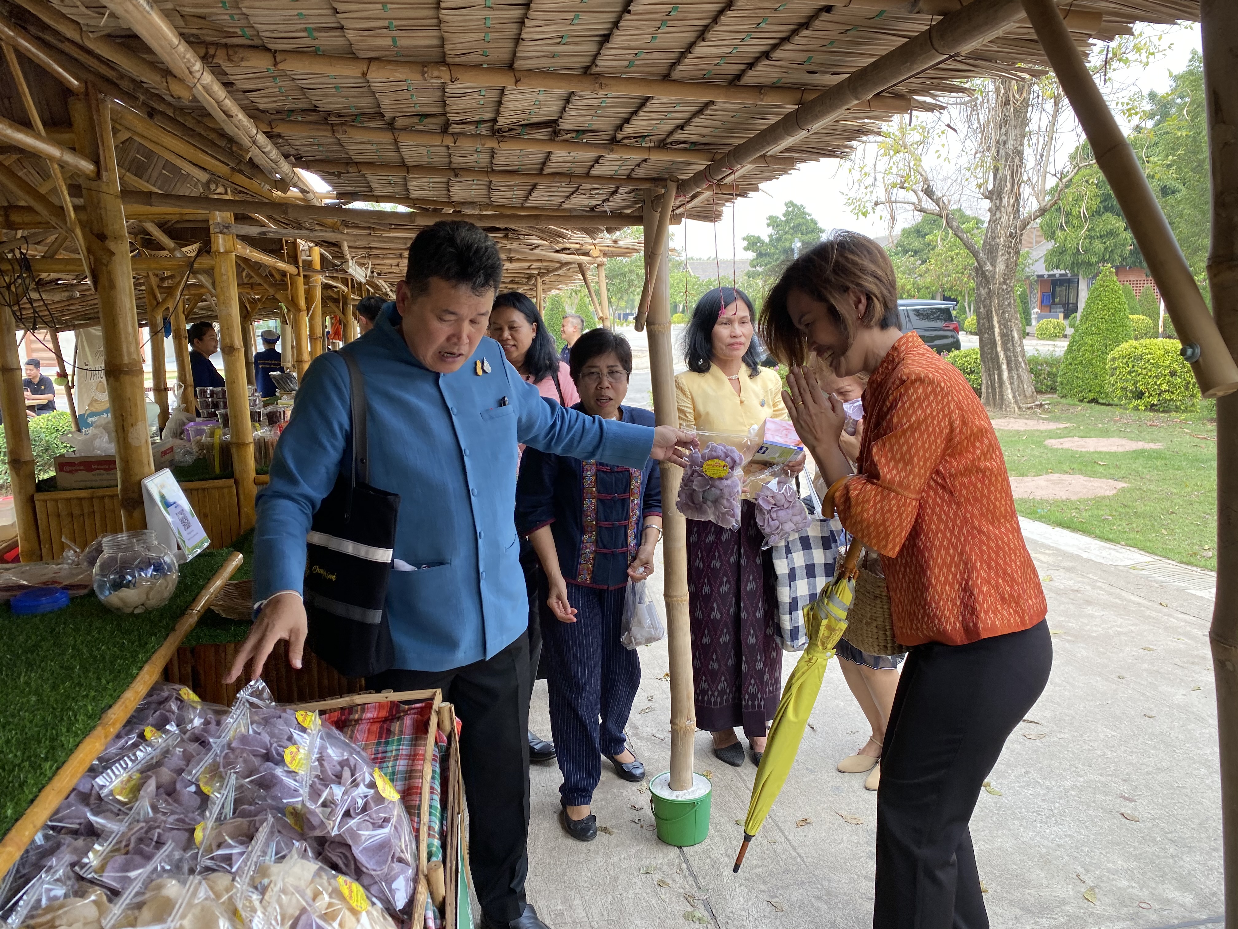 CDD@KAN>>> พช.กาญจน์เตรียมพัฒนาบริเวณพระพุทธเมตตาประชาไทยไตรโลกนาถคันธารราฐอนุสรณ์รับการท่องเที่ยวแบบใหม่