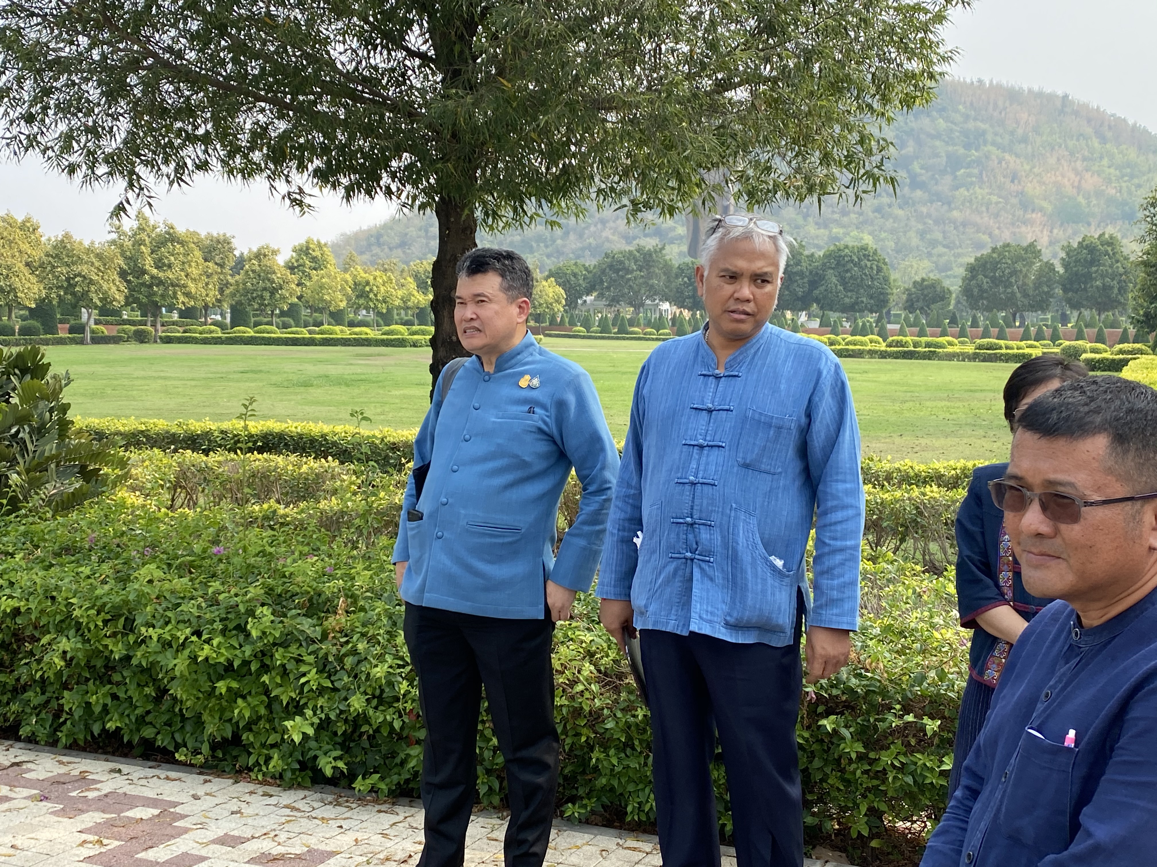 CDD@KAN>>> พช.กาญจน์เตรียมพัฒนาบริเวณพระพุทธเมตตาประชาไทยไตรโลกนาถคันธารราฐอนุสรณ์รับการท่องเที่ยวแบบใหม่