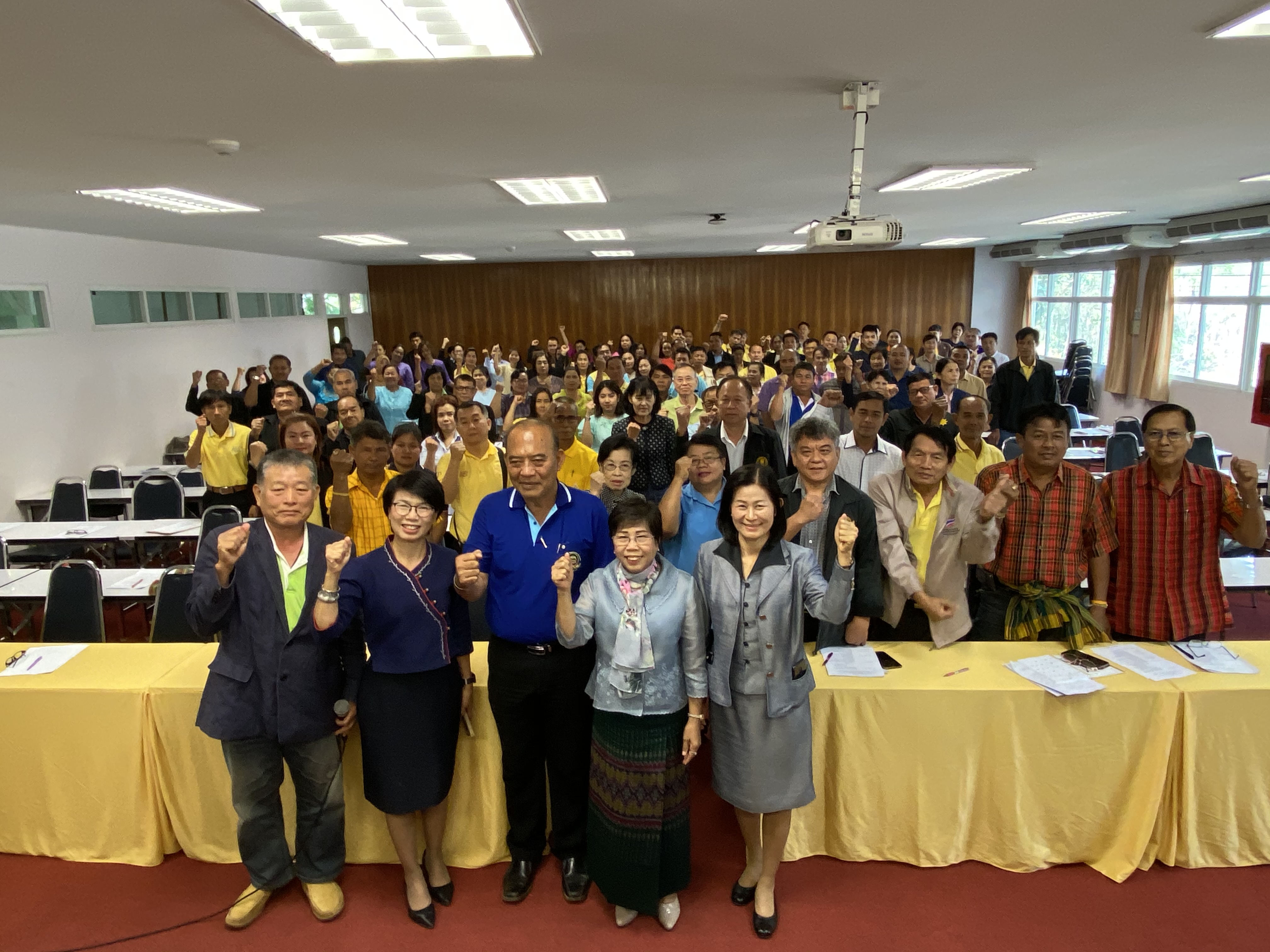 CDD@KAN>>>ศอช.กาญจน์ลุยจัดการประชุมเชิงปฏิบัติการพัฒนาศักยภาพ ศอช. สู่ความเข้มแข็งอย่างยั่งยืน
