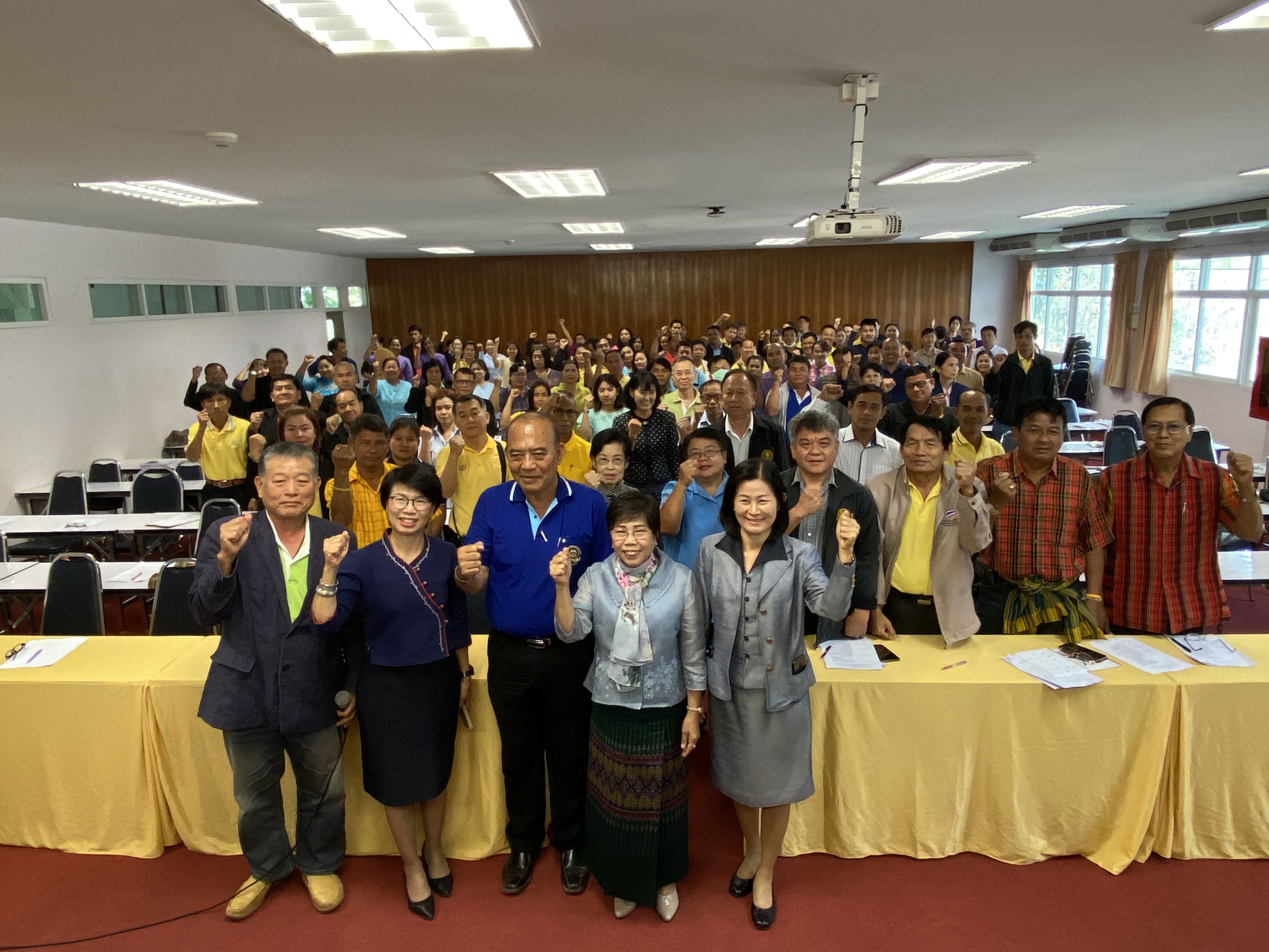 CDD@KAN>>>ศอช.กาญจน์ลุยจัดการประชุมเชิงปฏิบัติการพัฒนาศักยภาพ ศอช. สู่ความเข้มแข็งอย่างยั่งยืน
