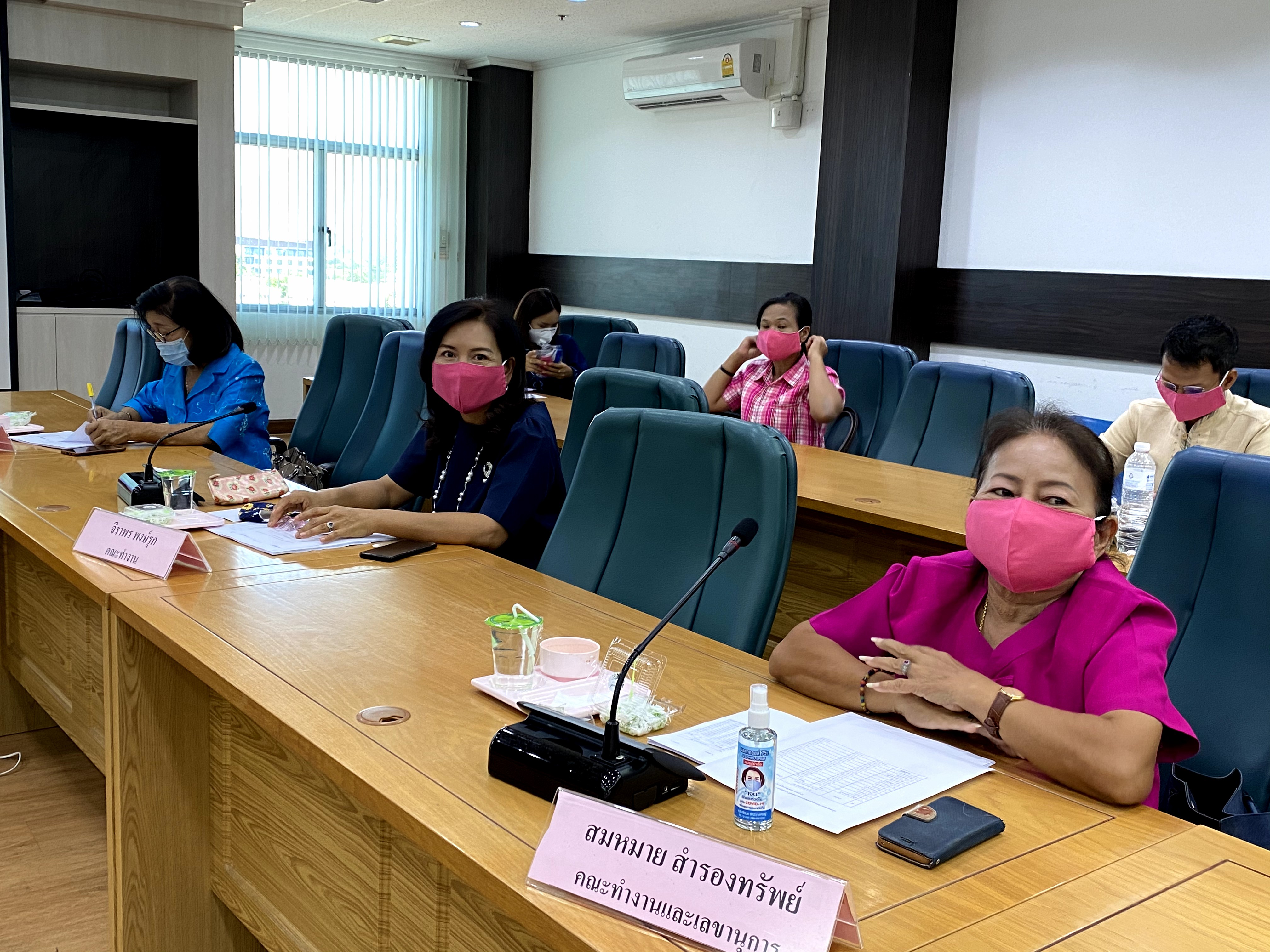 CDD@KAN>>>พัฒนาชุมชนกาญจนบุรีจัดการประชุมคณะทำงานขับเคลื่อนกองทุนพัฒนาบทบาทสตรีจังหวัดกาญจนบุรี ครั้งที่ 4/2563