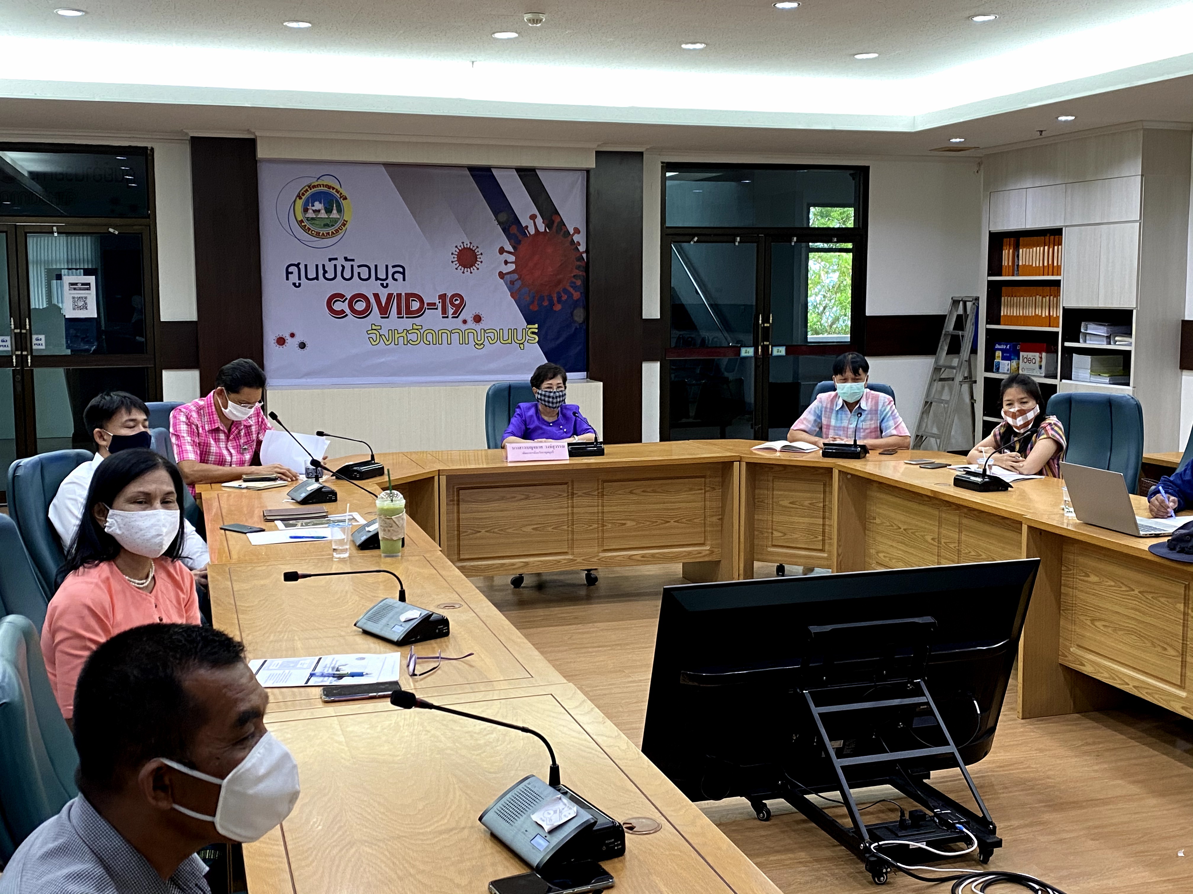 CDD@KAN>>>พัฒนาชุมชนกาญจนบุรี ร่วมการประชุมทางไกล มอบนโยบายการขับเคลื่อนหลักทฤษฎีใหม่ของพระบาทสมเด็จพระเจ้าอยู่หัว รัชกาลที่ 9 ประยุกต์สู่ “โคก หนอง นา โมเดล”