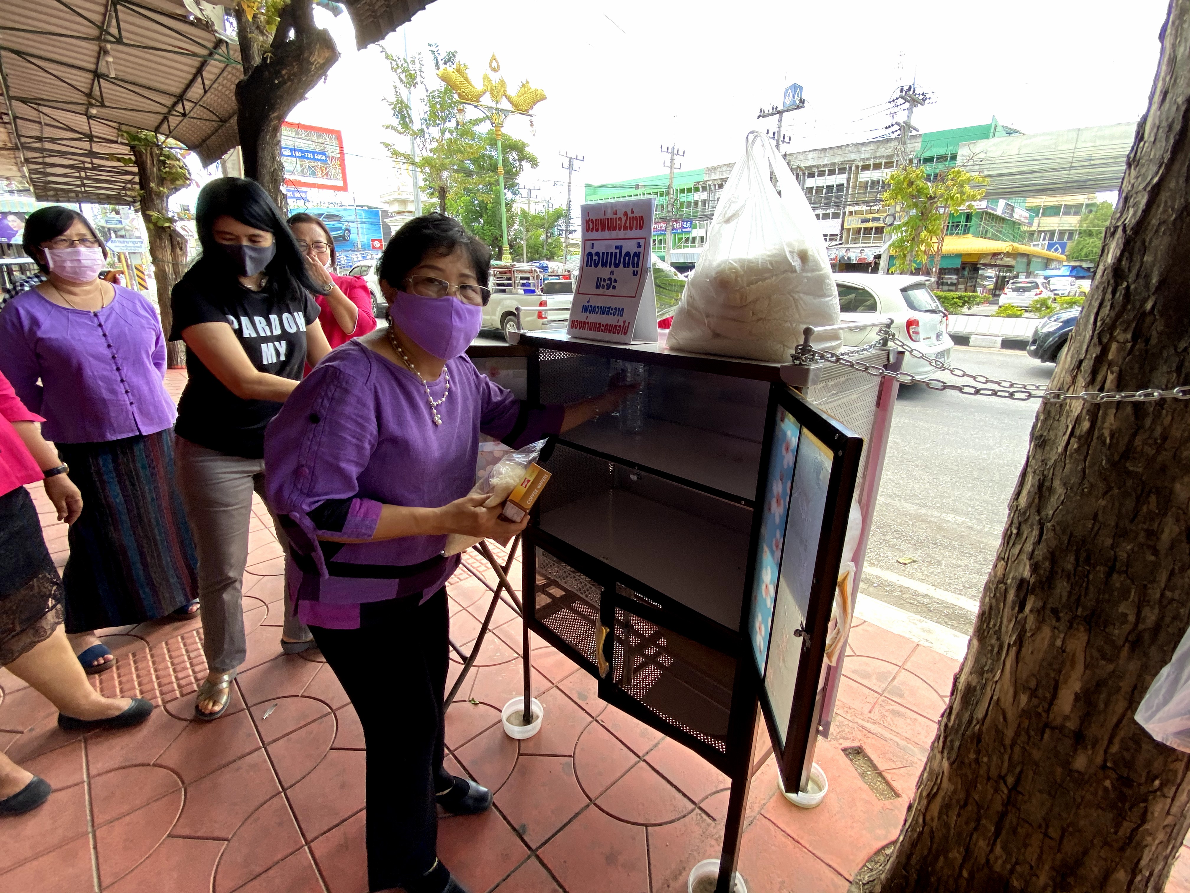 CDD@KAN>>>สตรีเมืองกาญจน์ “ปันรัก ปันสุข” ส่งต่อความมั่นคงทางอาหารสู้โควิด-19