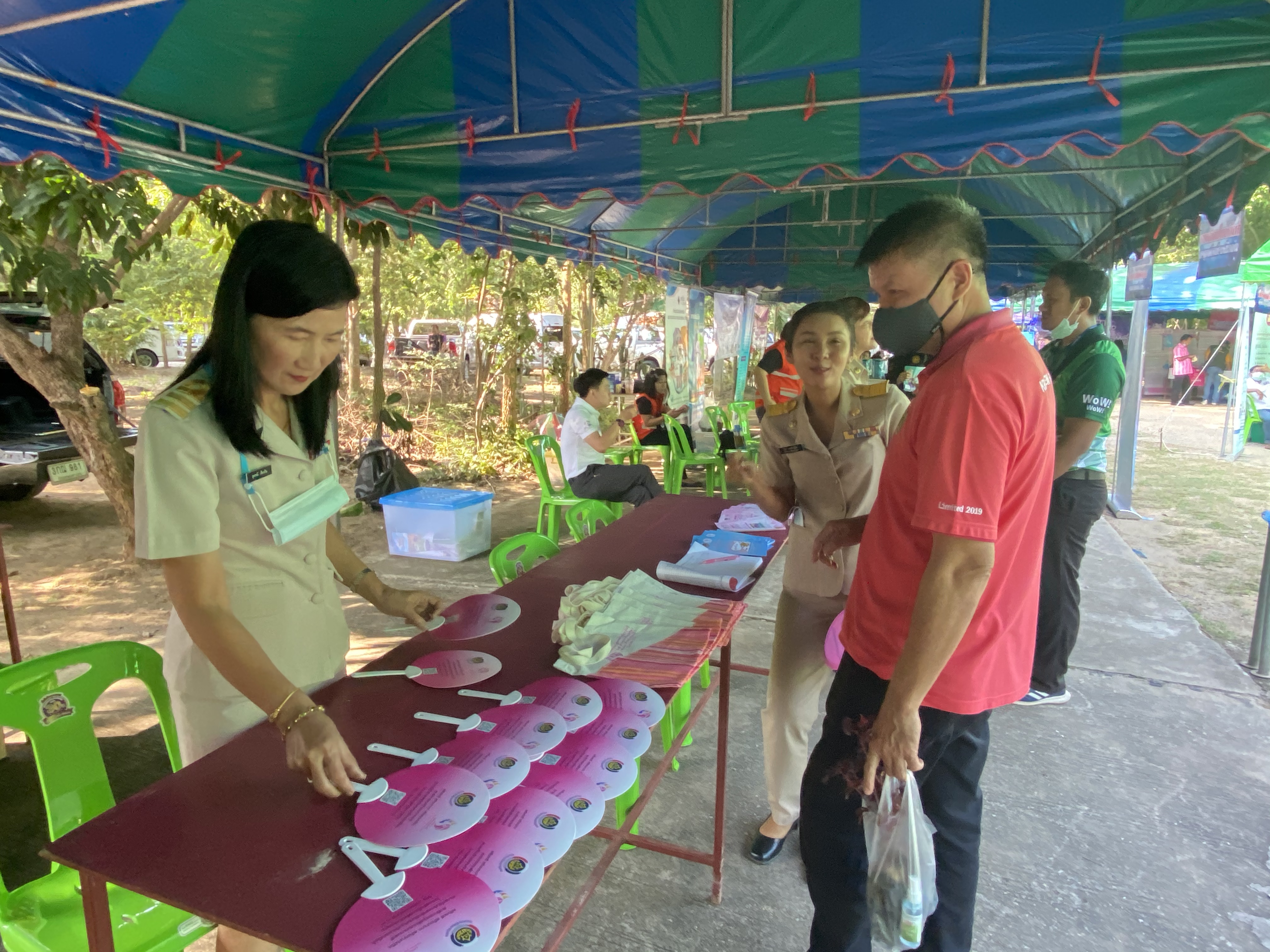 CDD@KAN>>>พช.กาญจน์ร่วมกิจกรรมจังหวัดเคลื่อนที่ให้บริการประชาชน