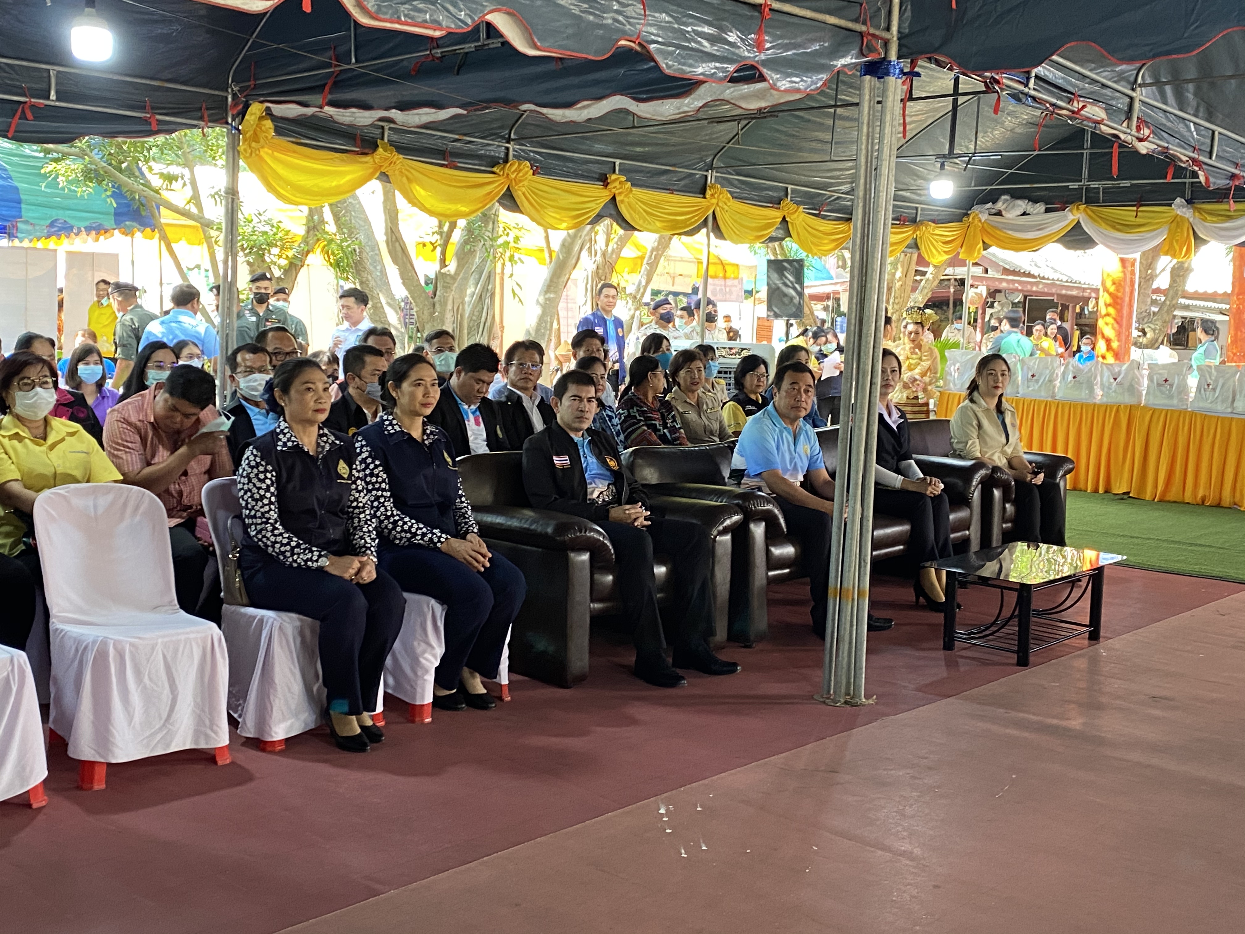 CDD@KAN>>>พช.กาญจน์ร่วมกิจกรรมจังหวัดเคลื่อนที่ให้บริการประชาชน