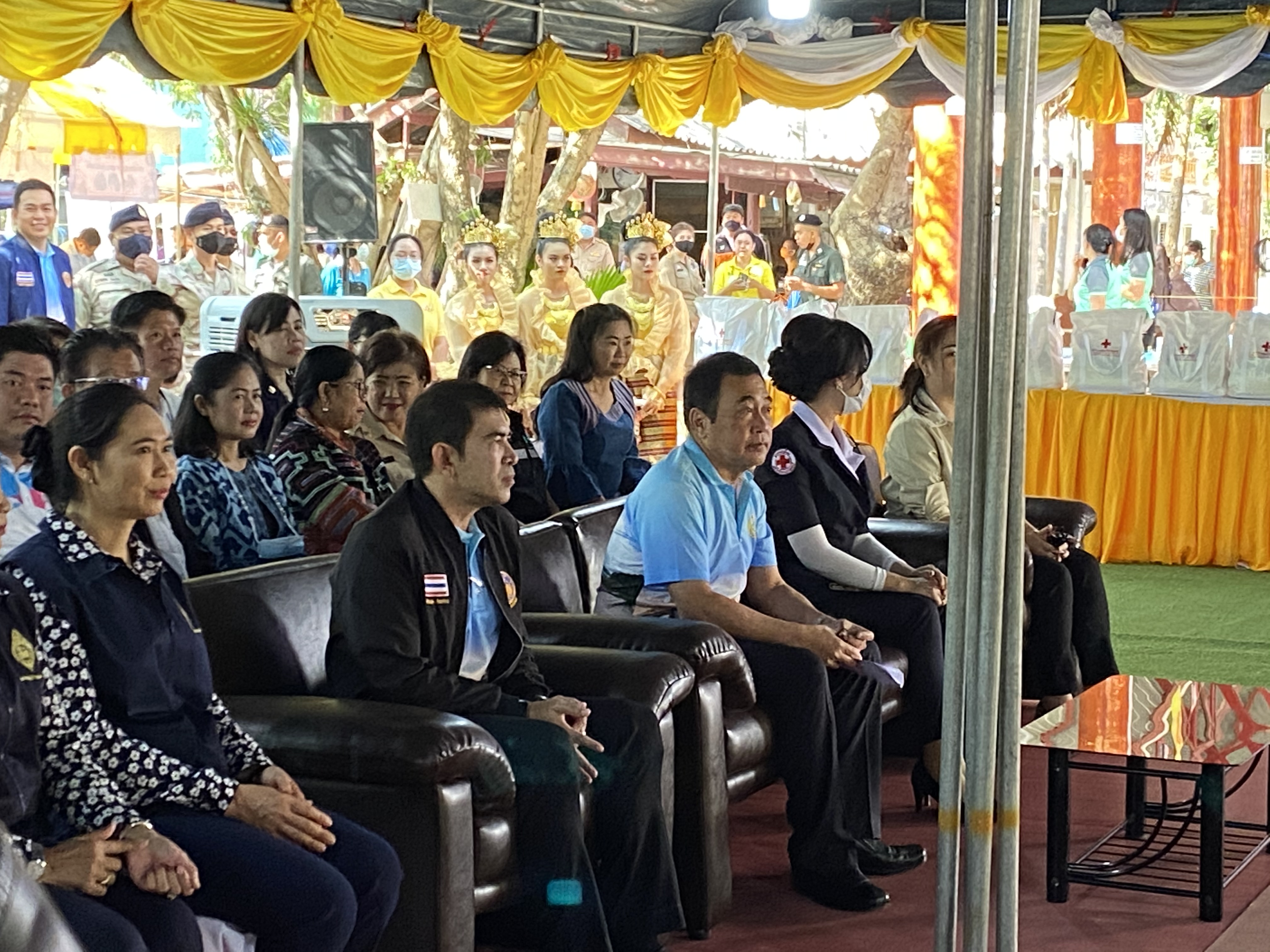 CDD@KAN>>>พช.กาญจน์ร่วมกิจกรรมจังหวัดเคลื่อนที่ให้บริการประชาชน