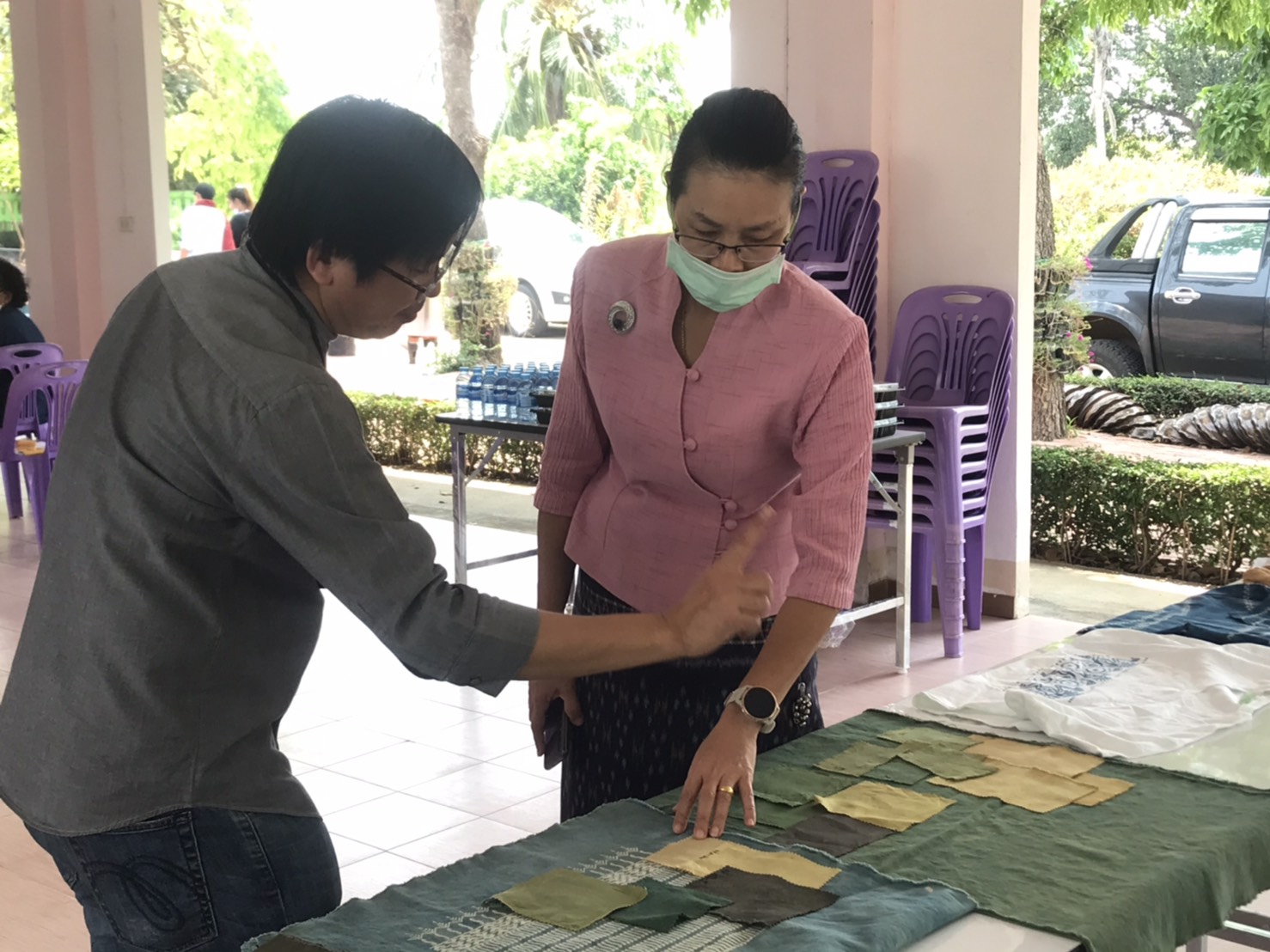 CDD@KAN>>>โครงการสตรีกาญจน์สืบสาน อนุรักษ์ศิลป์ผ้าถิ่นไทย ด้วยการจัดการความรู้และถ่ายทอดเทคโนโลยีการพัฒนาผ้ามัดหมี่เชิงพาณิชย์ ครั้งที่ 1
