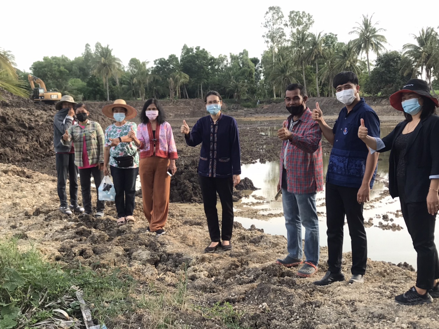 พัฒนาการจังหวัดกาญจนบุรี ลงพื้นที่ติดตามโคก หนอง นา อำเภอด่านมะขามเตี้ยและอำเภอห้วยกระเจา