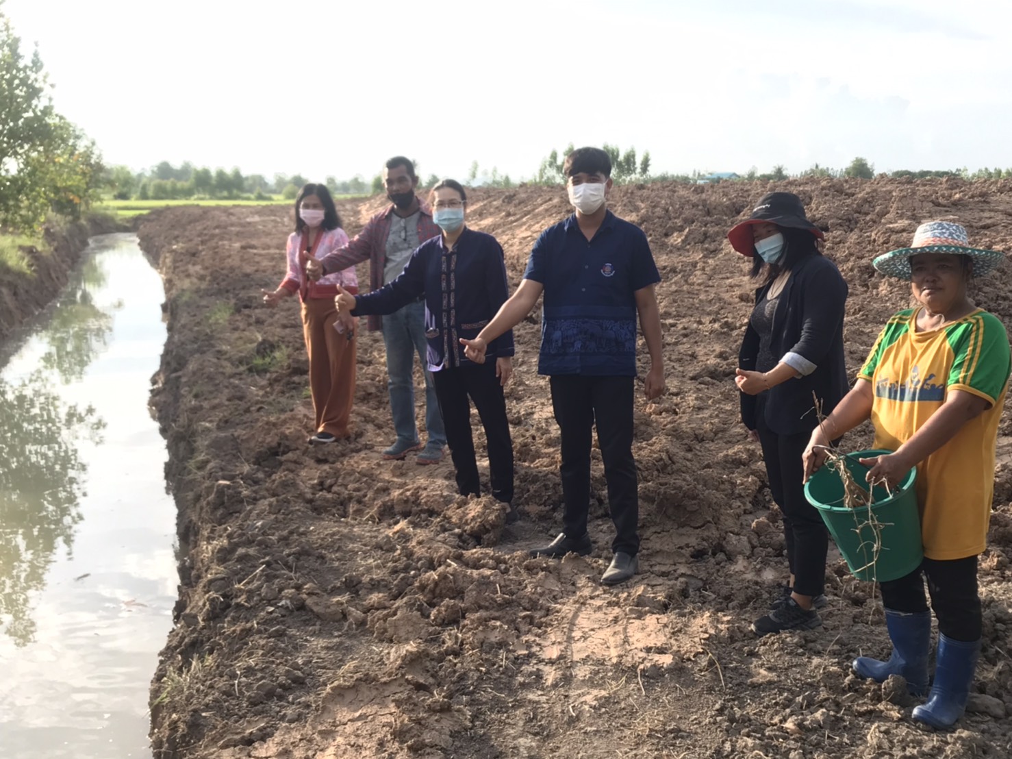 พัฒนาการจังหวัดกาญจนบุรี ลงพื้นที่ติดตามโคก หนอง นา อำเภอด่านมะขามเตี้ยและอำเภอห้วยกระเจา