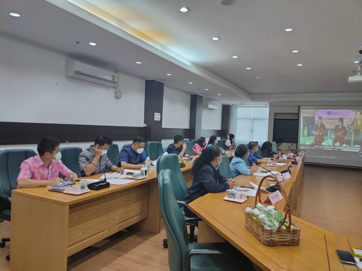 ประชุมคณะอนุกรรมการบริหารกองทุนพัฒนาบทบาทสตรีจังหวัดกาญจนบุรี ครั้งที่ 6/2564