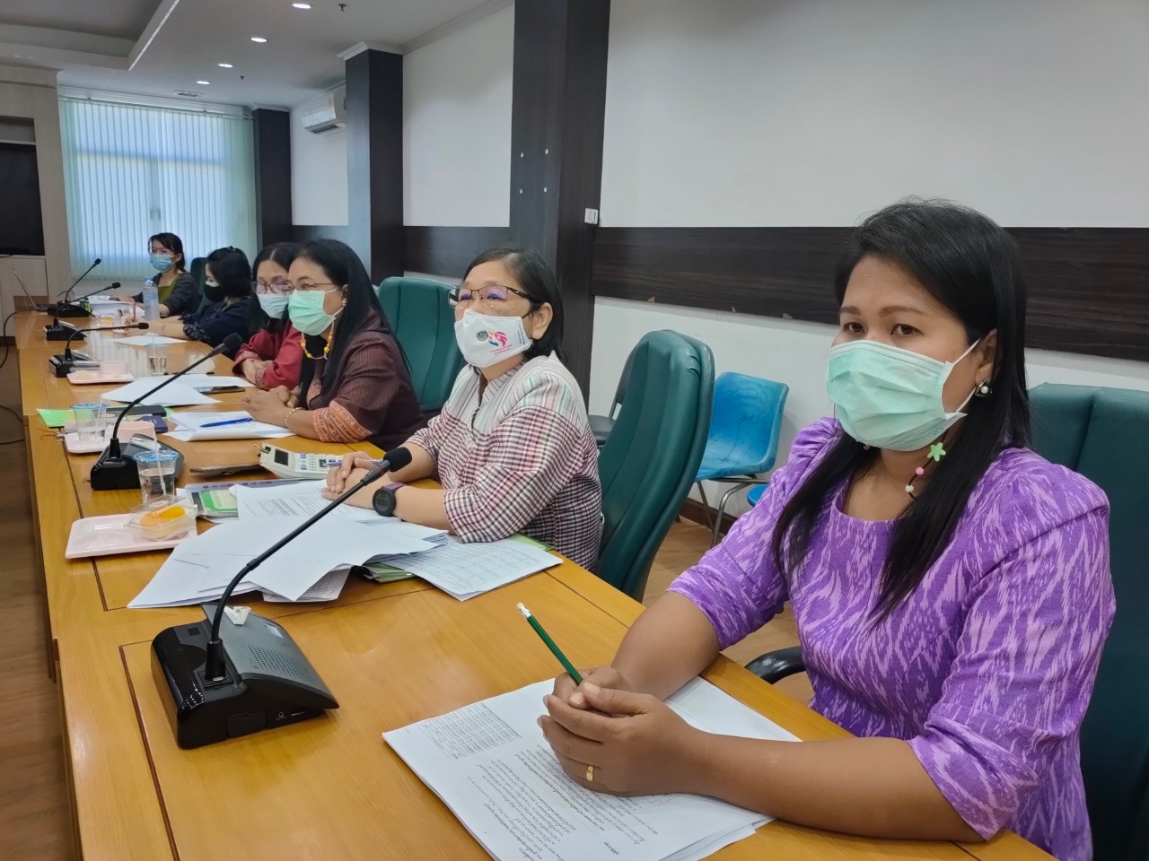 กองทุนพัฒนาบทบาทสตรีกาญจนบุรี ประชุมคณะอนุกรรมการขับเคลื่อนงานประจำเดือนพฤษภาคม 64