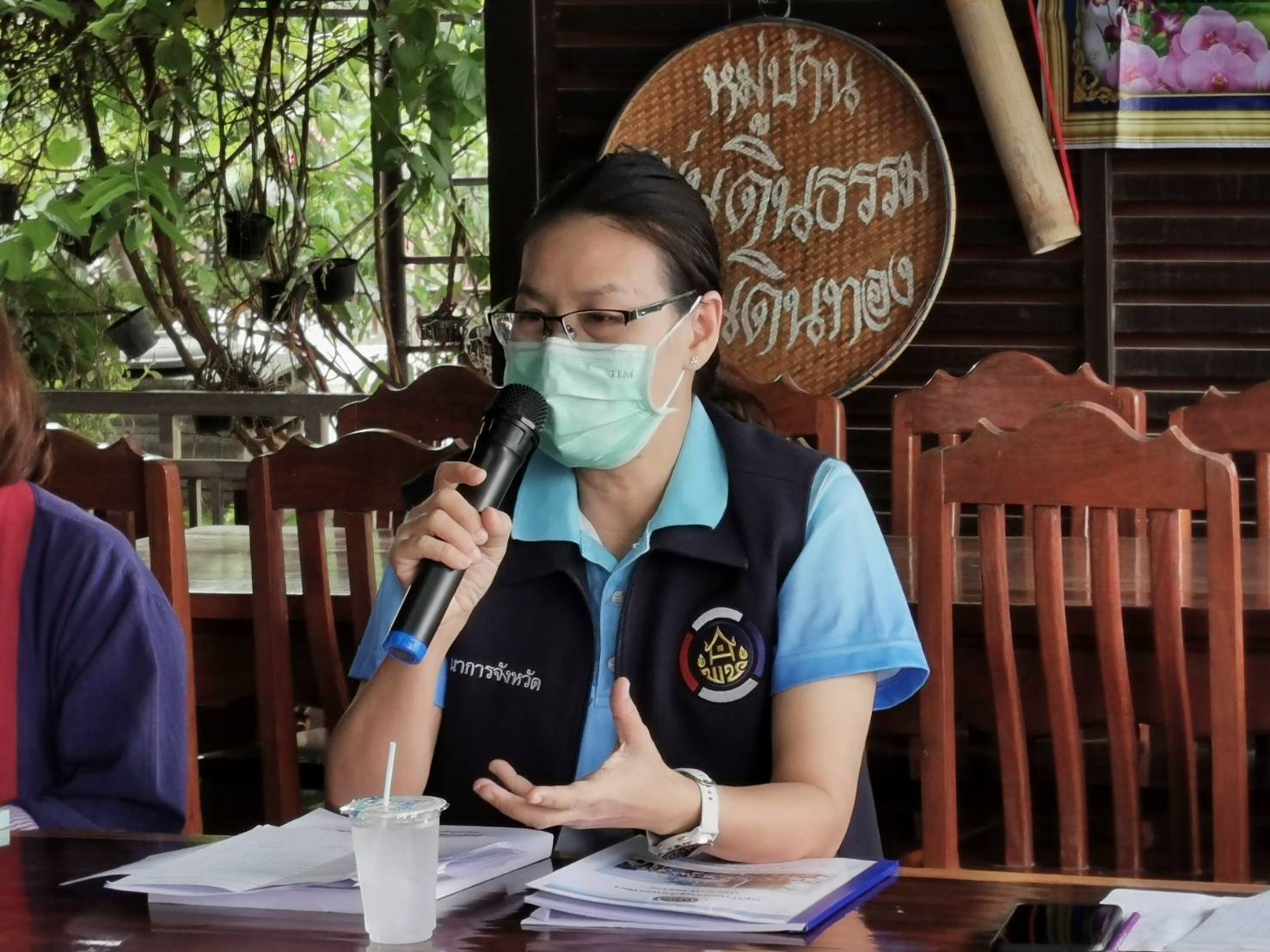 คณะกลั่นกรองหมู่บ้านเศรษฐกิจพอเพียง “อยู่เย็น เป็นสุข” ลงพื้นที่ 3 อำเภอเป็นวันแรก