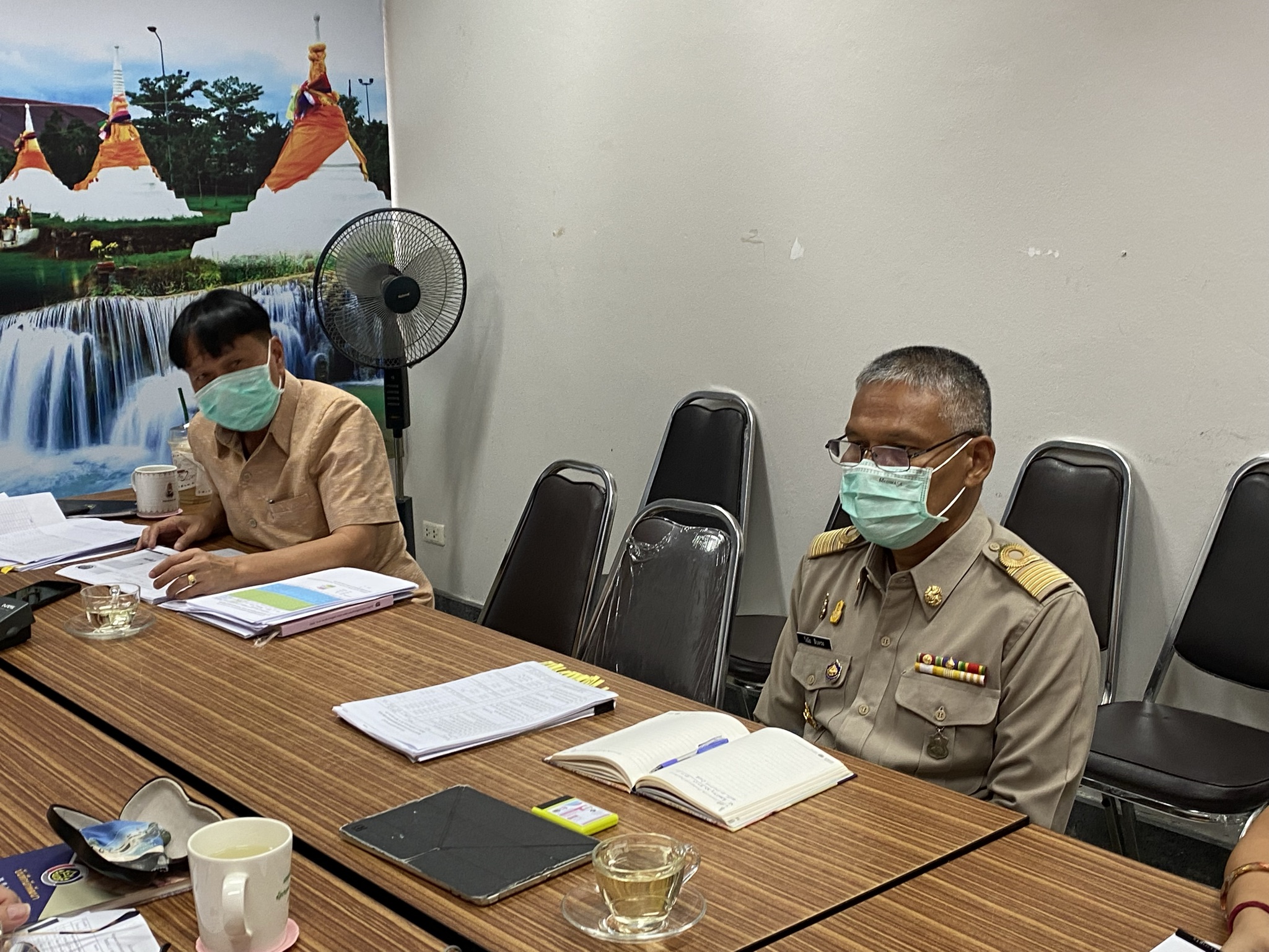 พัฒนาชุมชนจังหวัดกาญจนบุรี ร่วมรับฟังการประชุมกรมการพัฒนาชุมชน ครั้งที่ 6/2564 ผ่านระบบวีดิทัศน์ทางไกล (Video Conference)