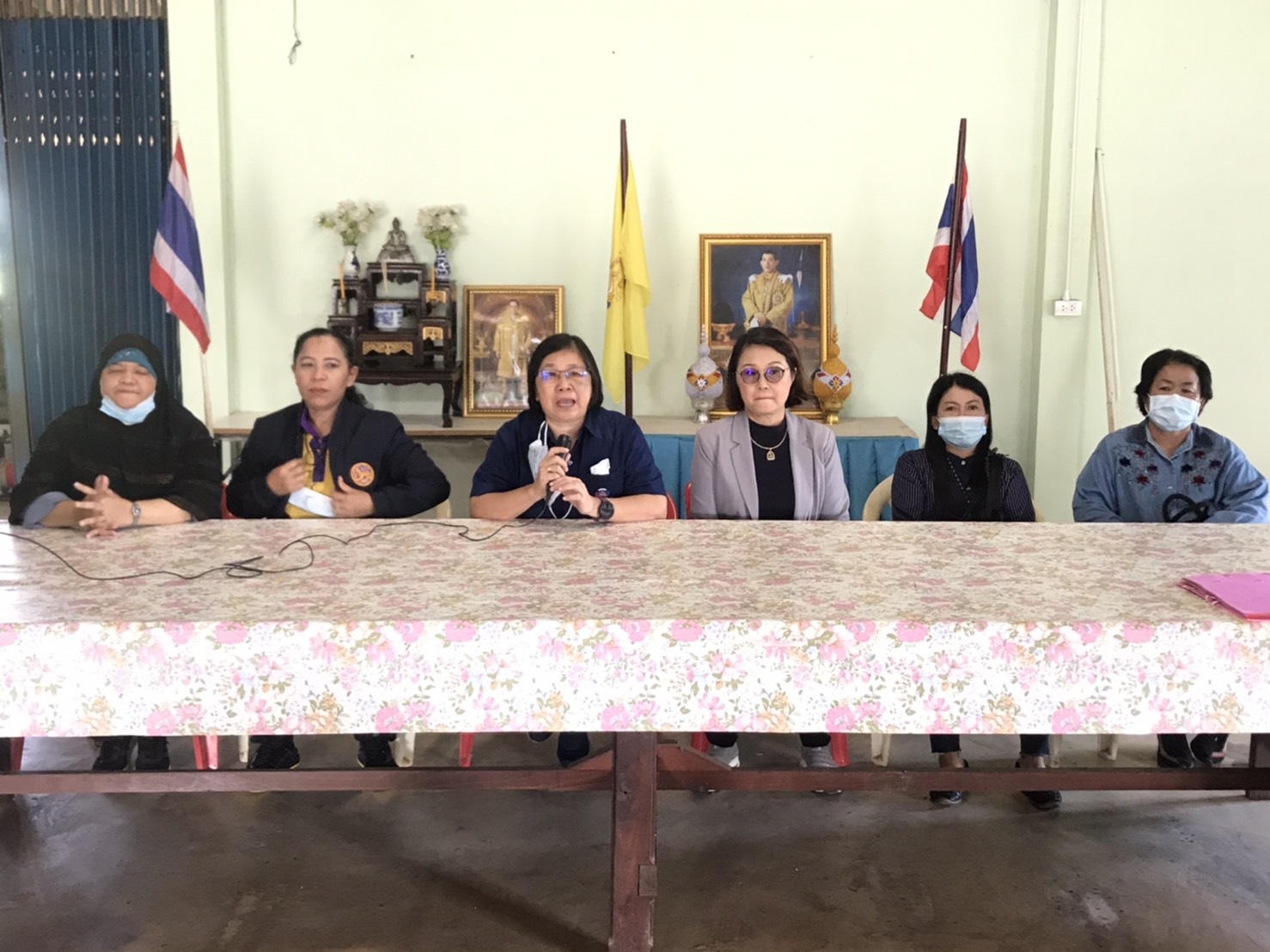 คณะทำงานติดตามสนับสนุนการดำเนินงานกองทุนพัฒนาบทบาทสตรีจังหวัดกาญจนบุรี ลงพื้นที่ตำบลแม่กระบุง อำเภอศรีสวัสดิ์ เพื่อติดตามสนับสนุนการดำเนินงานกองทุนพัฒนาบทบาทสตรีในพื้นที่