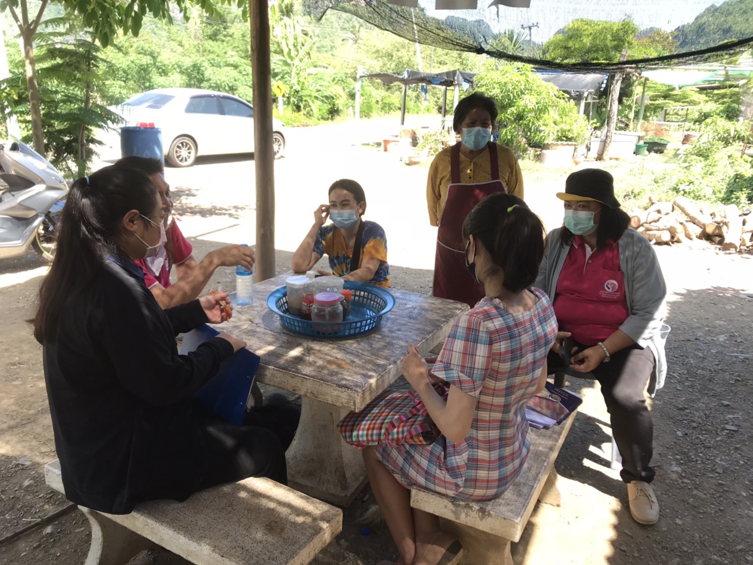 คณะทำงานติดตามสนับสนุนการดำเนินงานกองทุนพัฒนาบทบาทสตรีจังหวัดกาญจนบุรี ลงพื้นที่อำเภอไทรโยค เพื่อติดตามสนับสนุนการดำเนินงานกองทุนพัฒนาบทบาทสตรีในพื้นที่
