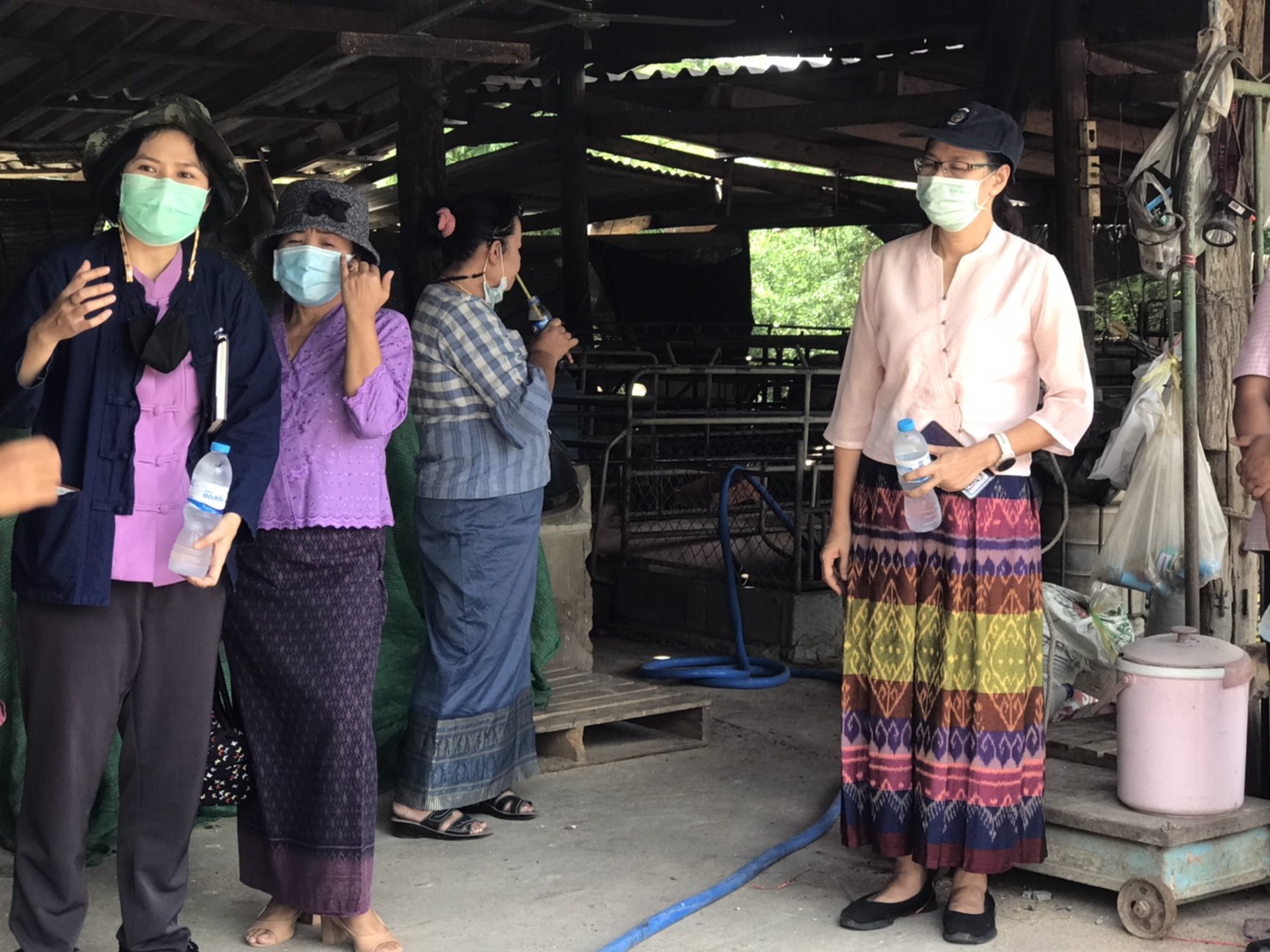 ลงพื้นที่คัดเลือกคนกองทุนสตรีดีเด่นอำเภอพนมทวน