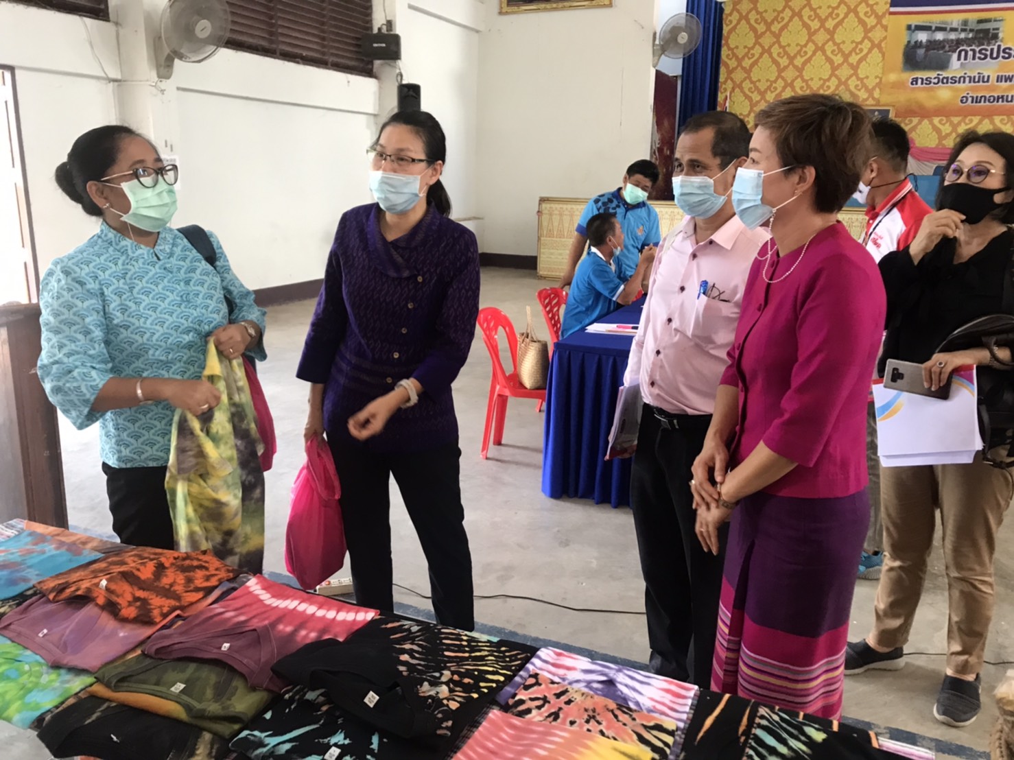 คณะกรรมการระดับจังหวัดลงพื้นที่หนองปรือ คัดกองทุนพัฒนาบทบาทสตรีดีเด่น