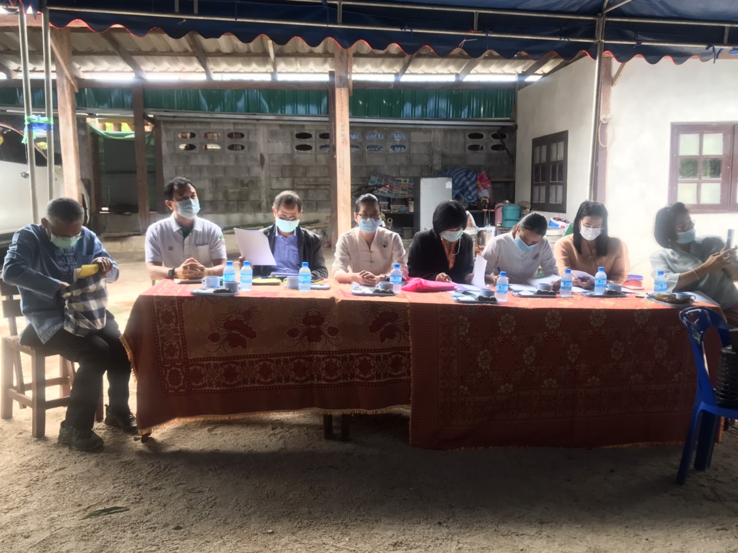 คณะกรรมการลงพื้นที่อำเภอศรีสวัสดิ์ คัดเลือกคนกองทุนพัฒนาบทบาทสตรีดีเด่นระดับจังหวัด